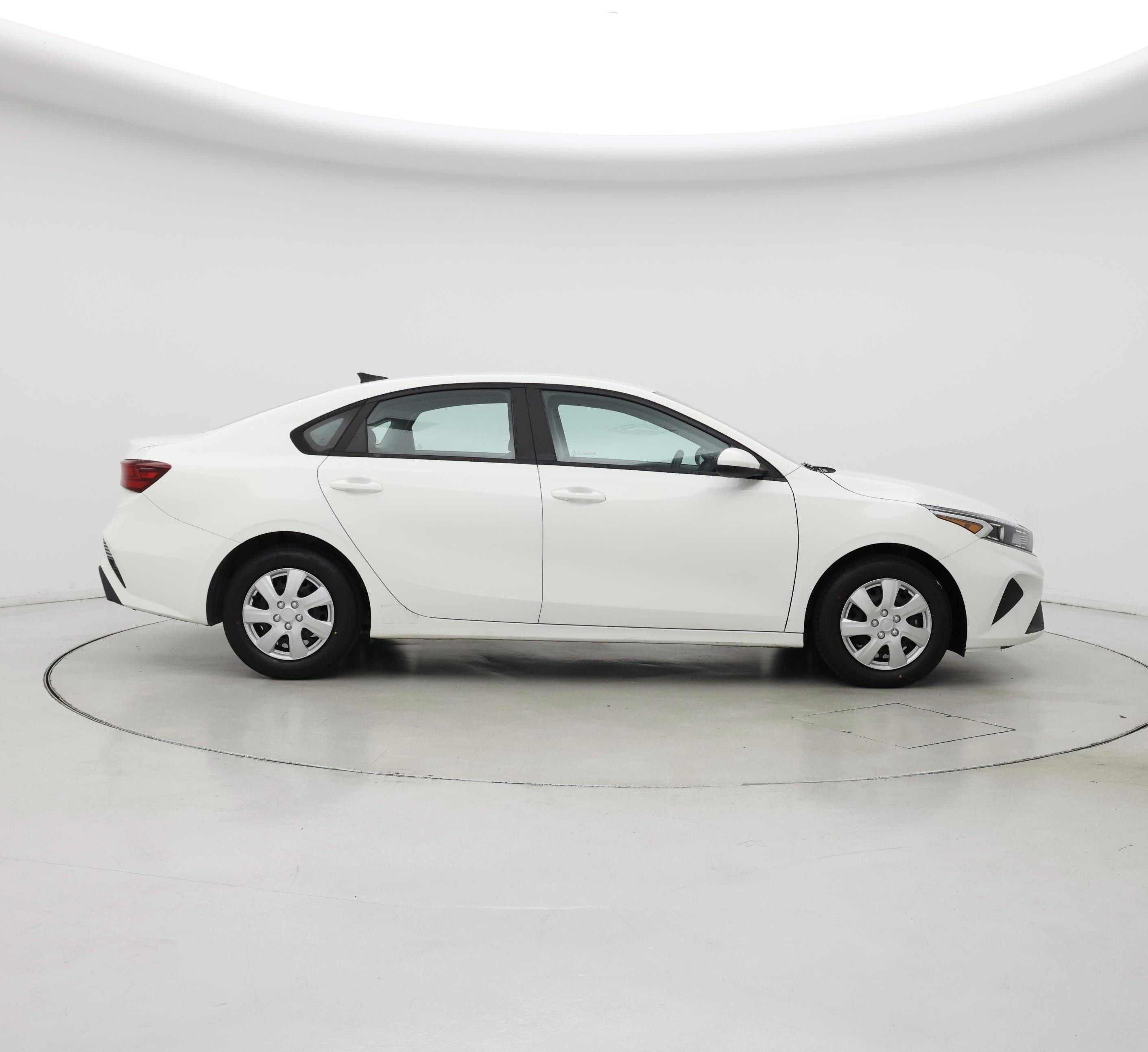 Thumbnail: 2023 Kia Forte - 7