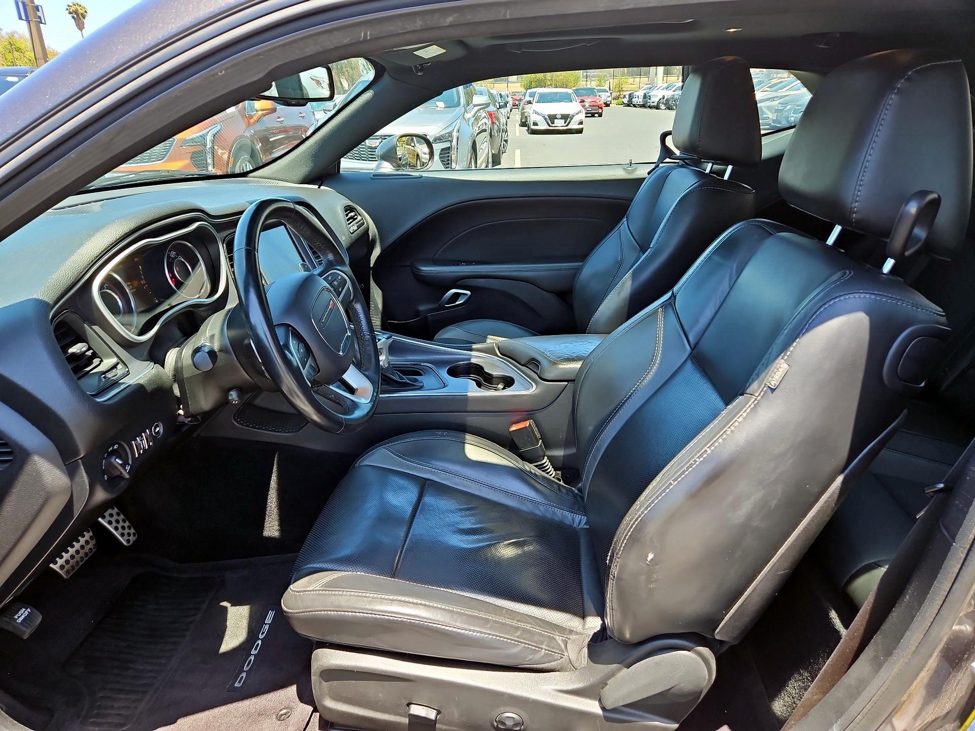 Thumbnail: 2016 Dodge Challenger - 9