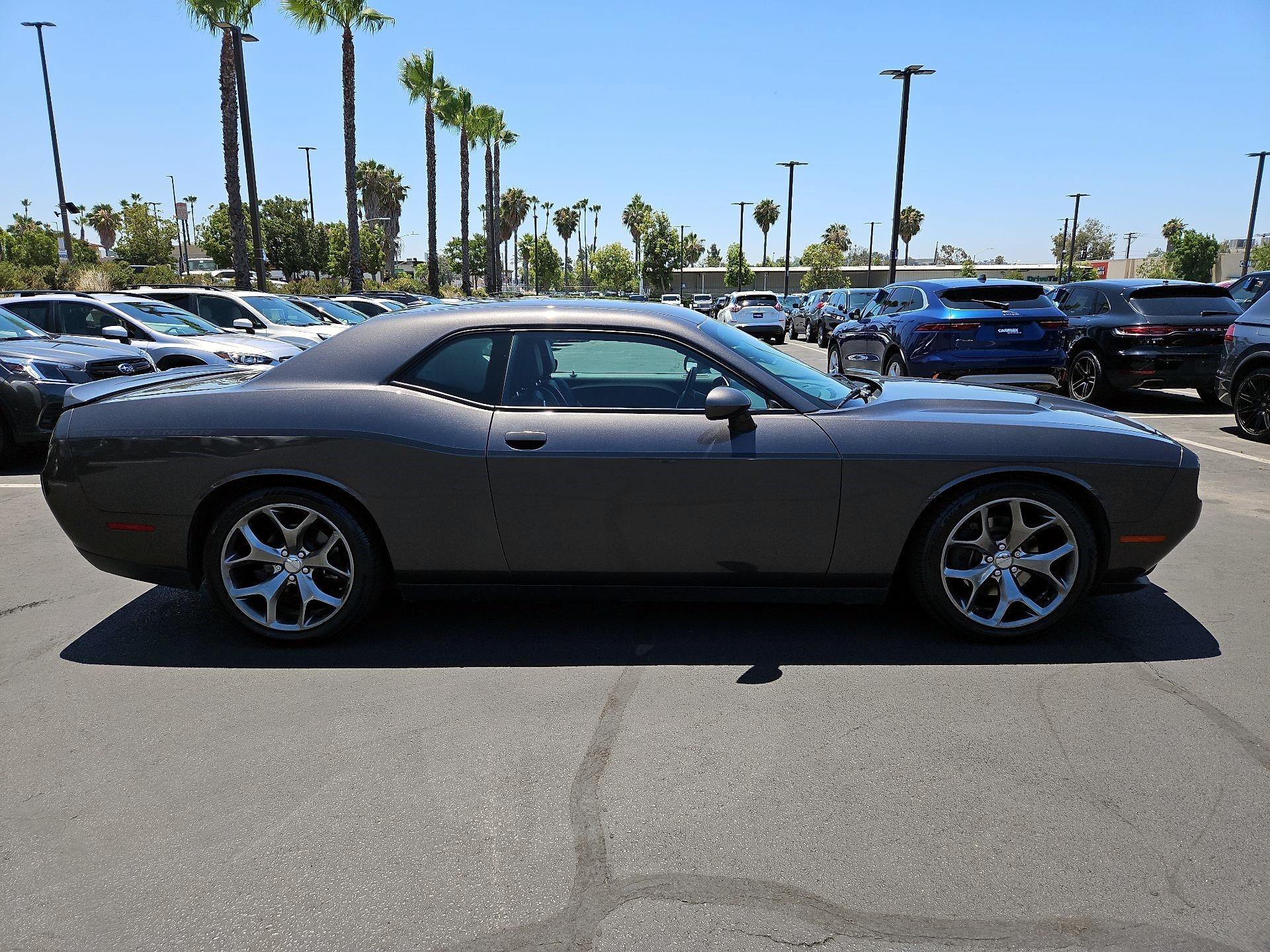 Thumbnail: 2016 Dodge Challenger - 4