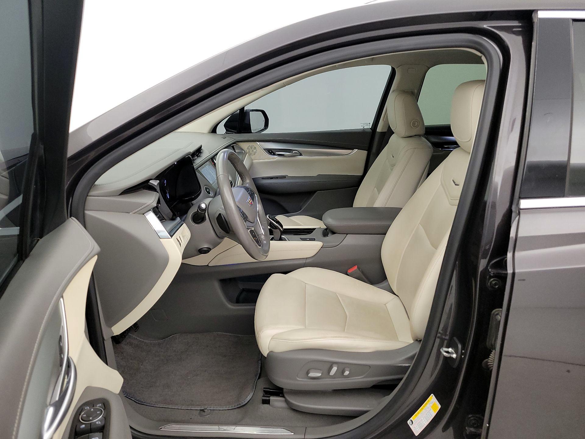 Thumbnail: 2019 Cadillac XT5 - 11