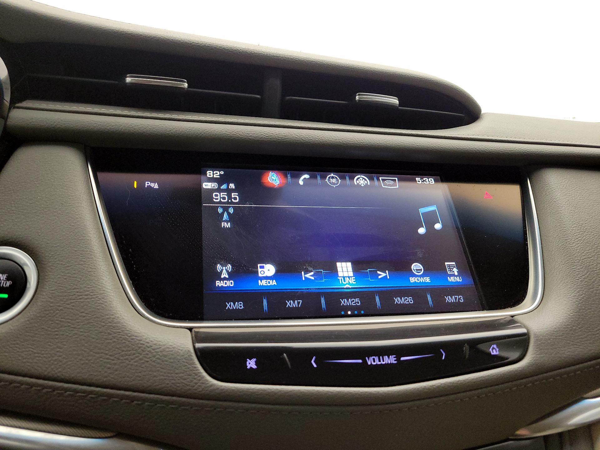 Thumbnail: 2019 Cadillac XT5 - 16