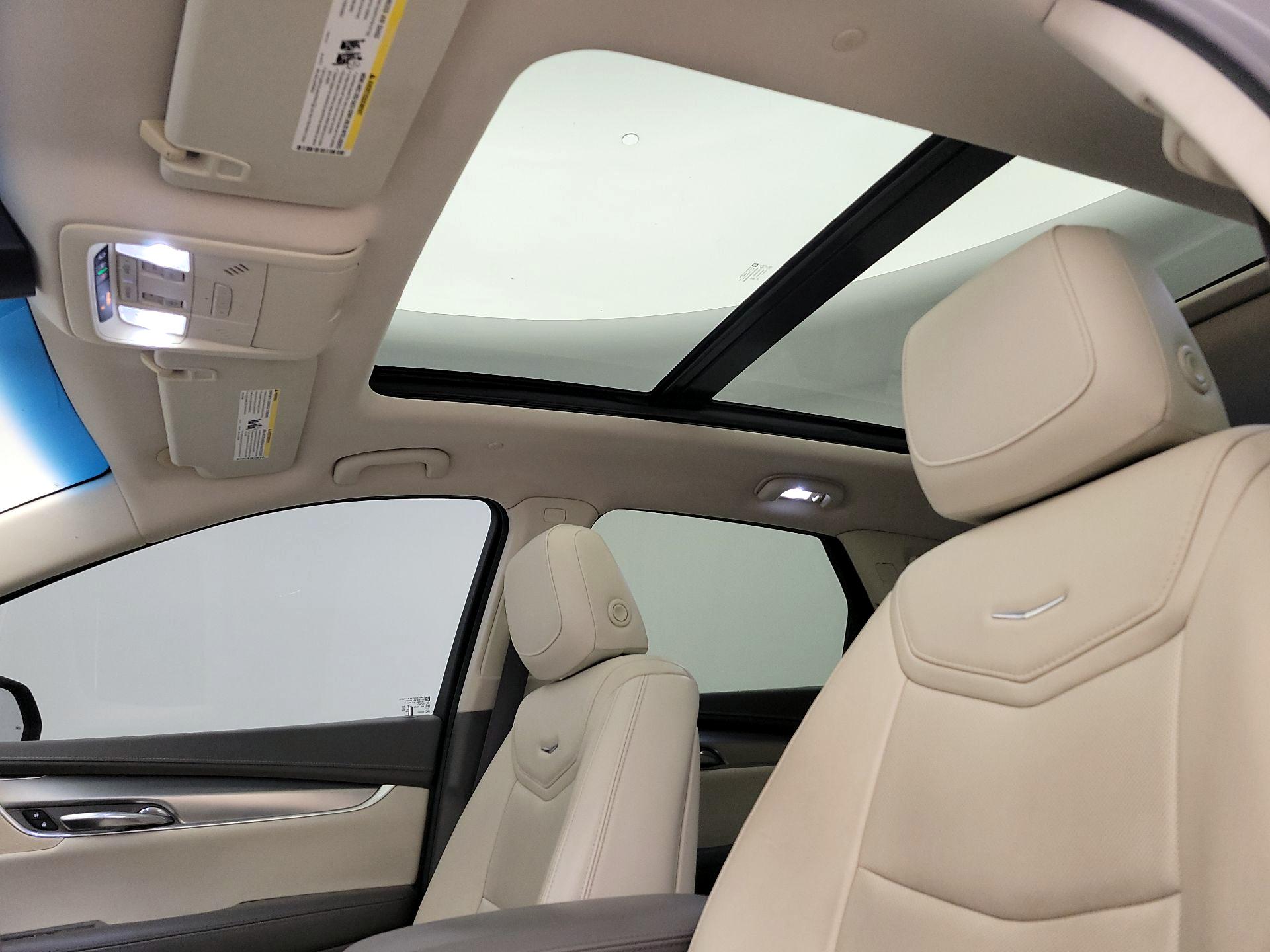 Thumbnail: 2019 Cadillac XT5 - 19