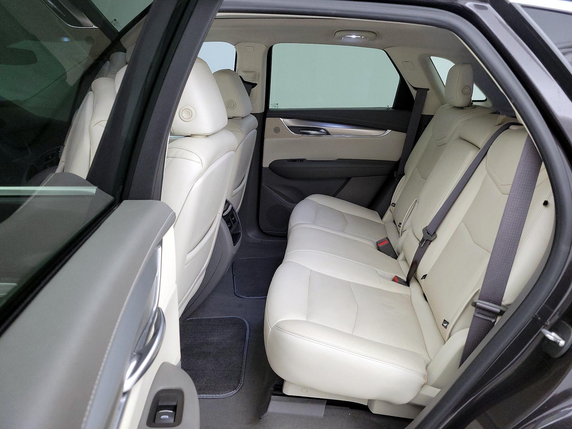 Thumbnail: 2019 Cadillac XT5 - 20