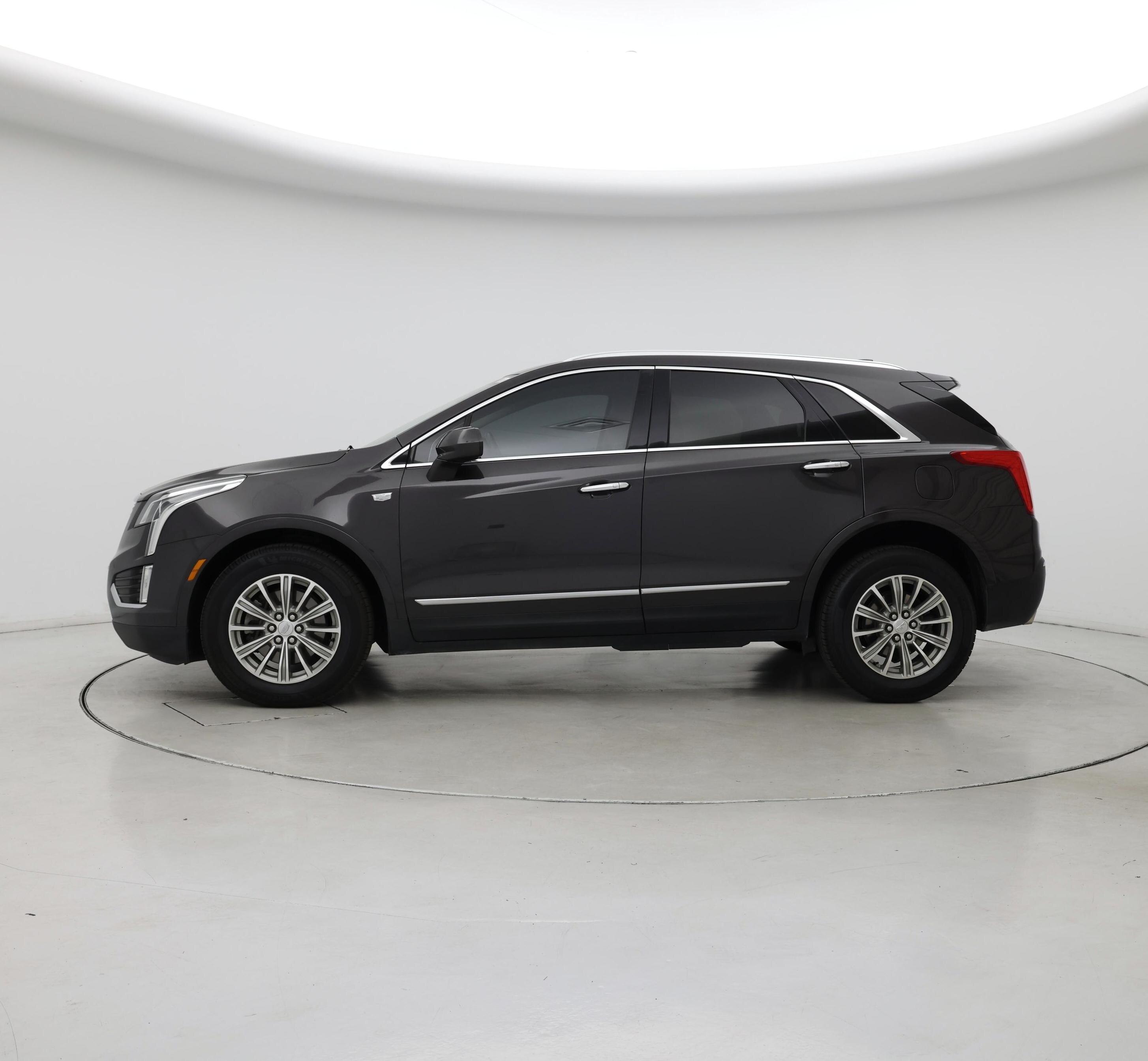 Thumbnail: 2019 Cadillac XT5 - 3