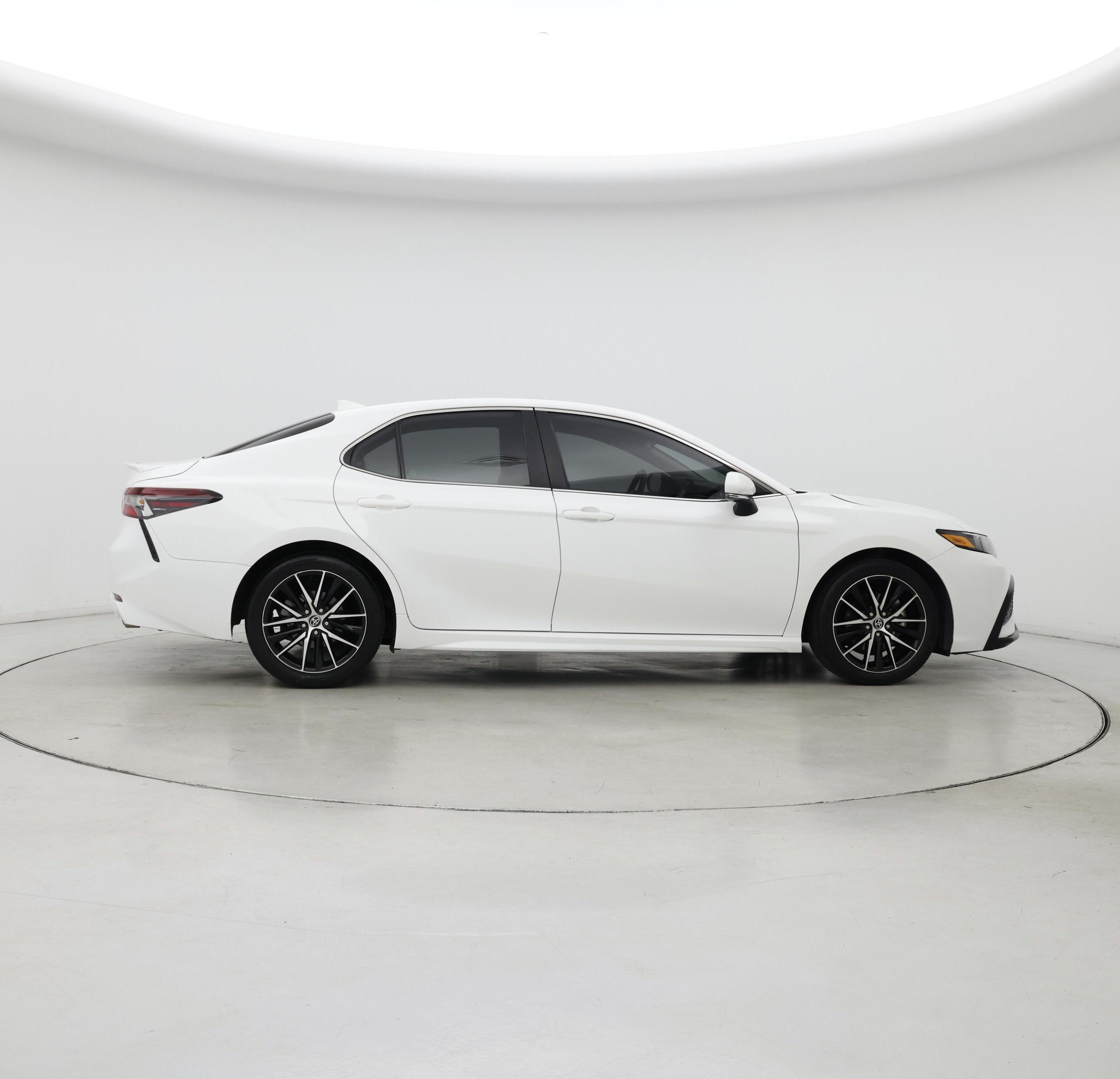 Thumbnail: 2023 Toyota Camry - 7