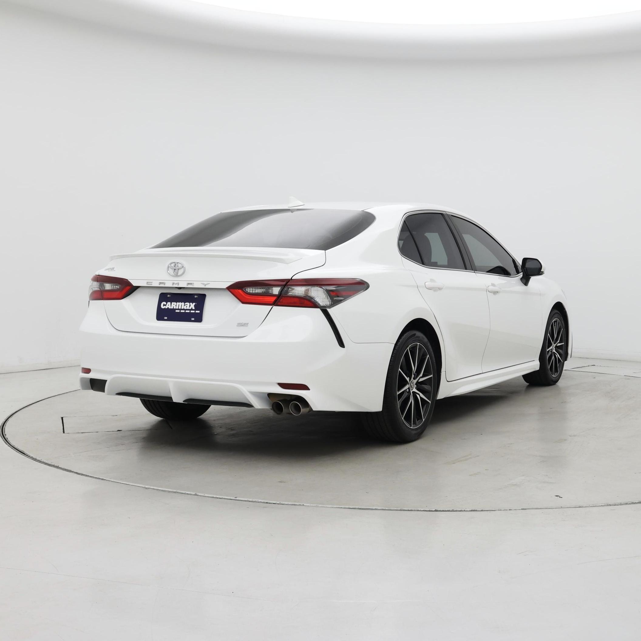 Thumbnail: 2023 Toyota Camry - 8