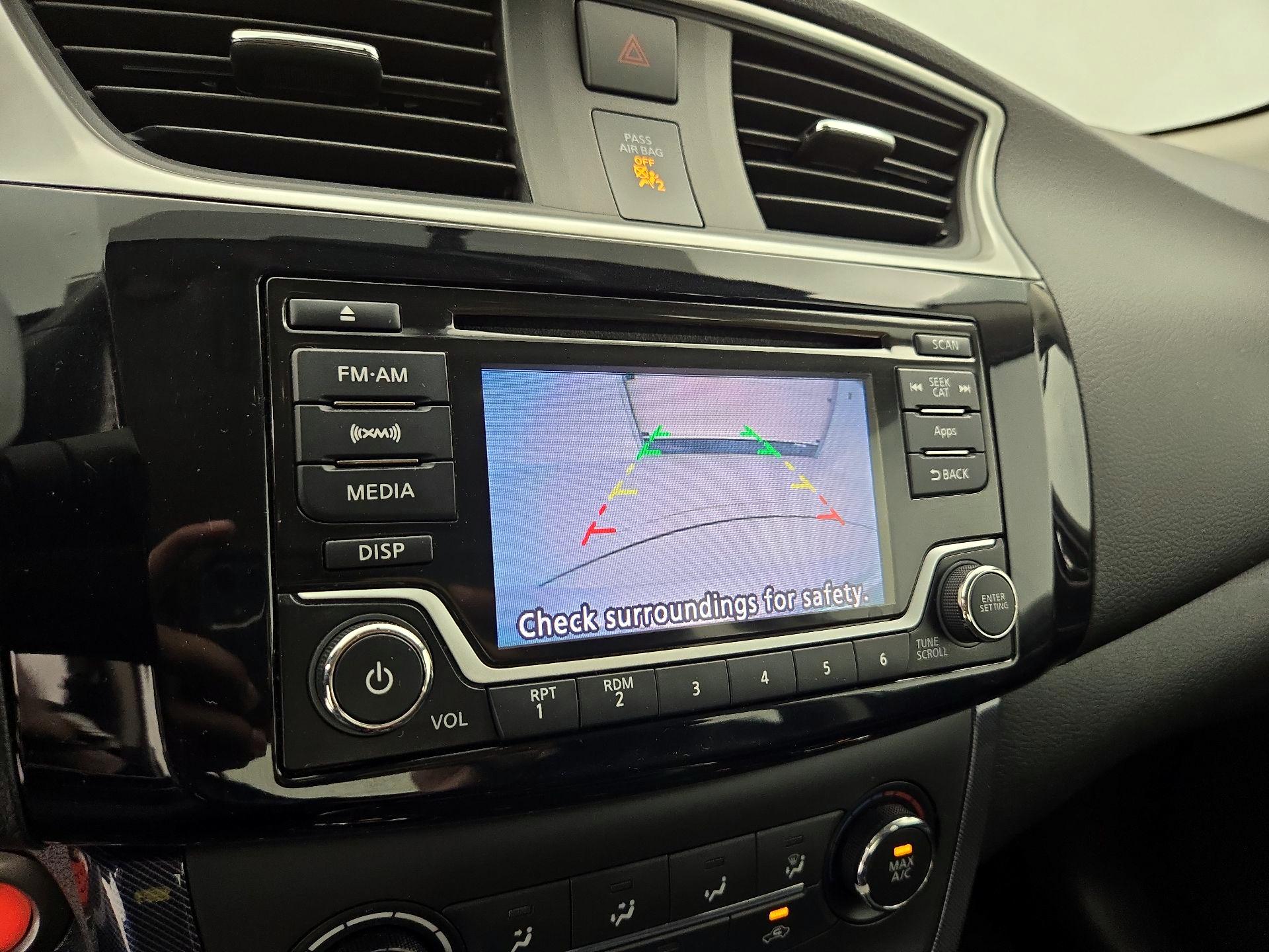 Thumbnail: 2016 Nissan Sentra - 14