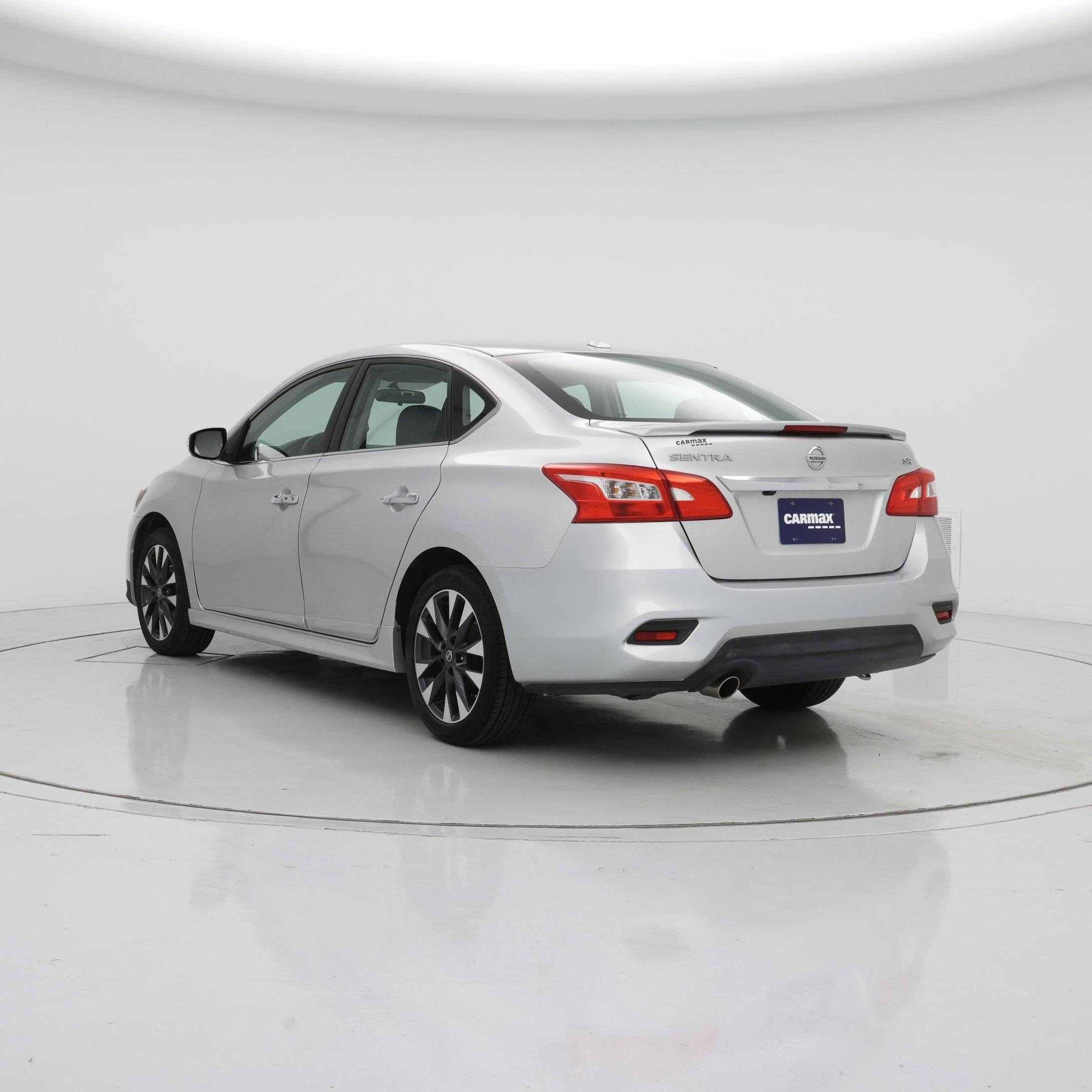 Thumbnail: 2016 Nissan Sentra - 2