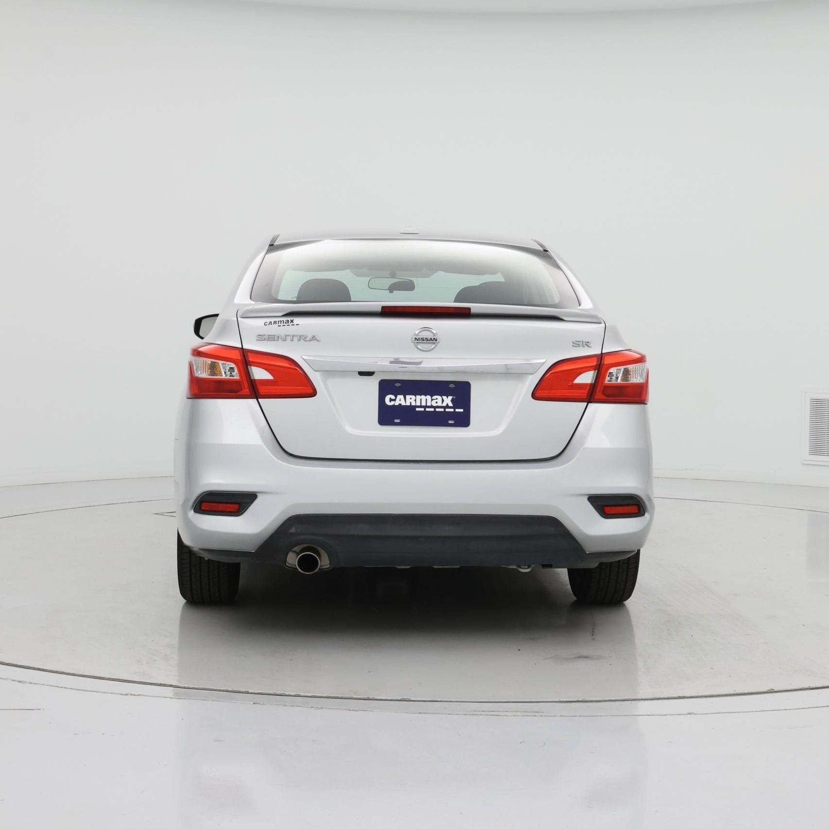Thumbnail: 2016 Nissan Sentra - 6