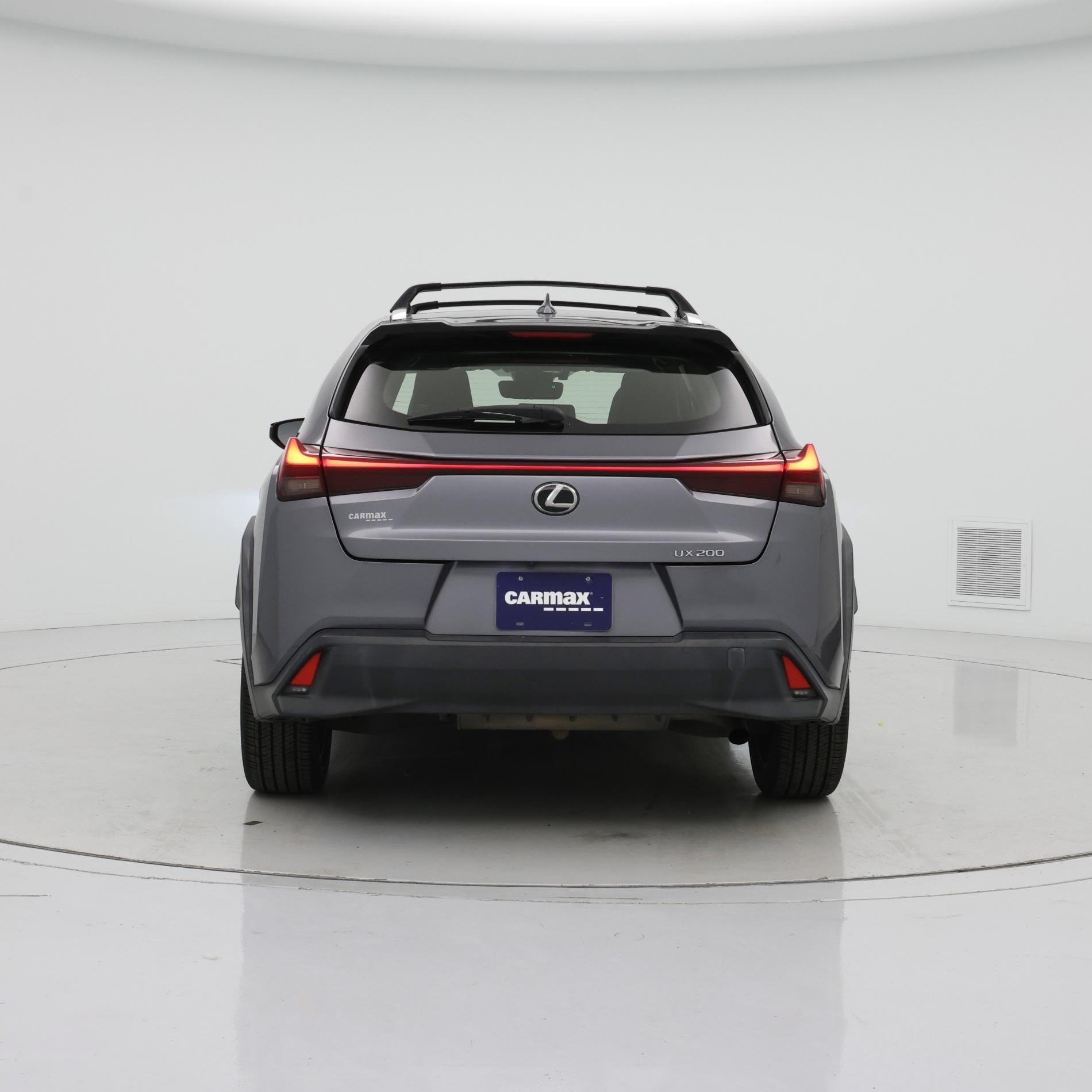 Thumbnail: 2019 Lexus UX - 6