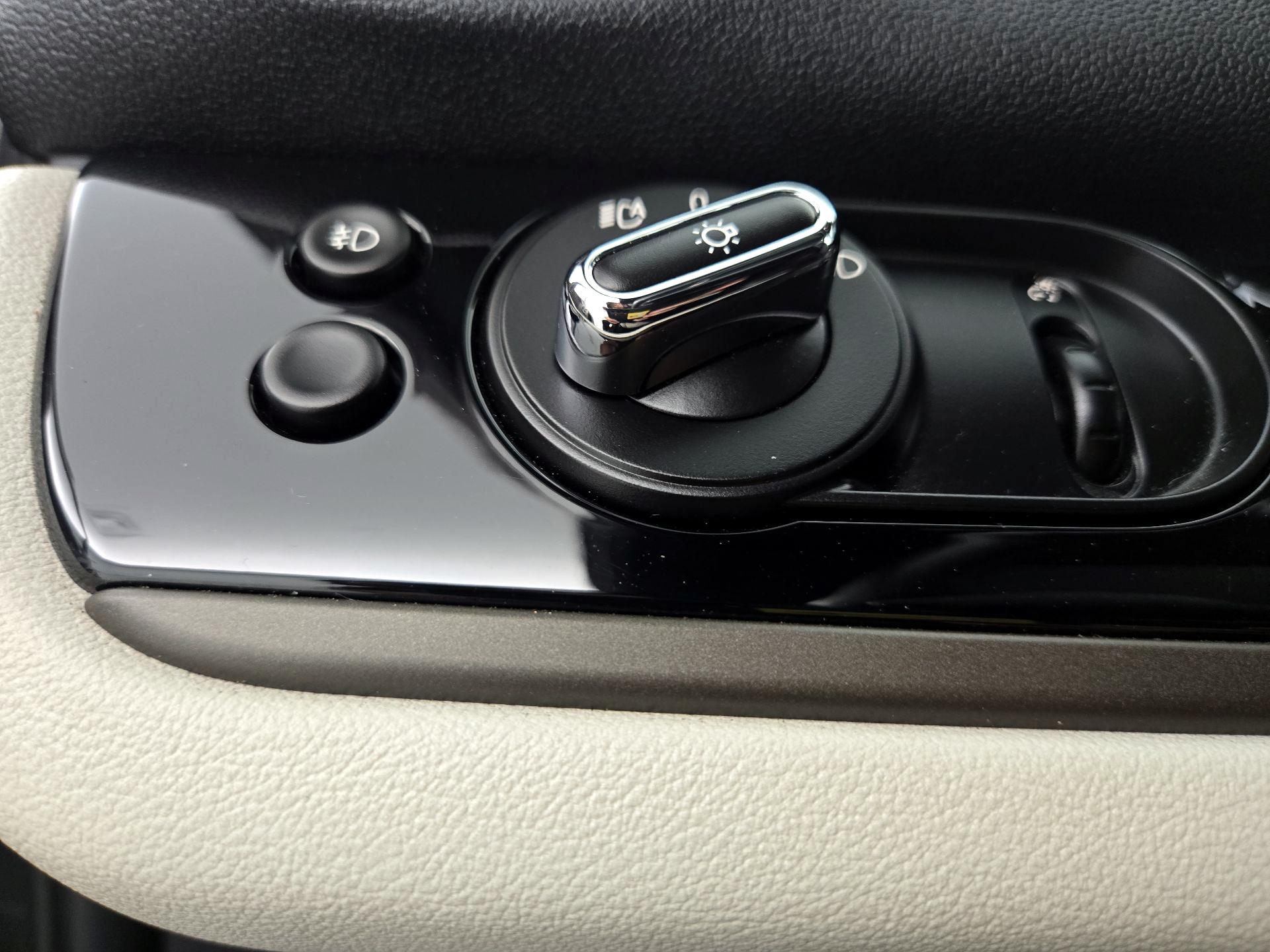 Thumbnail: 2021 MINI Cooper Countryman - 13