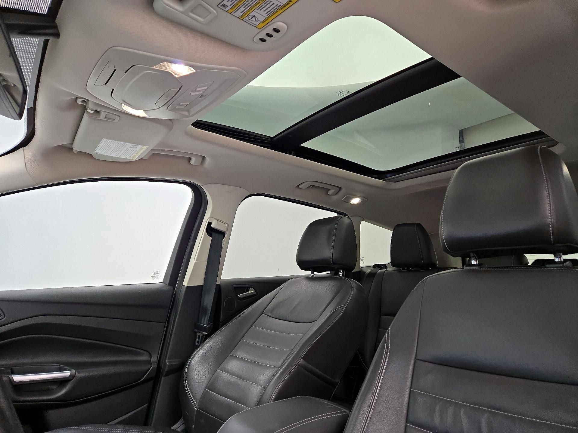 Thumbnail: 2016 Ford Escape - 20