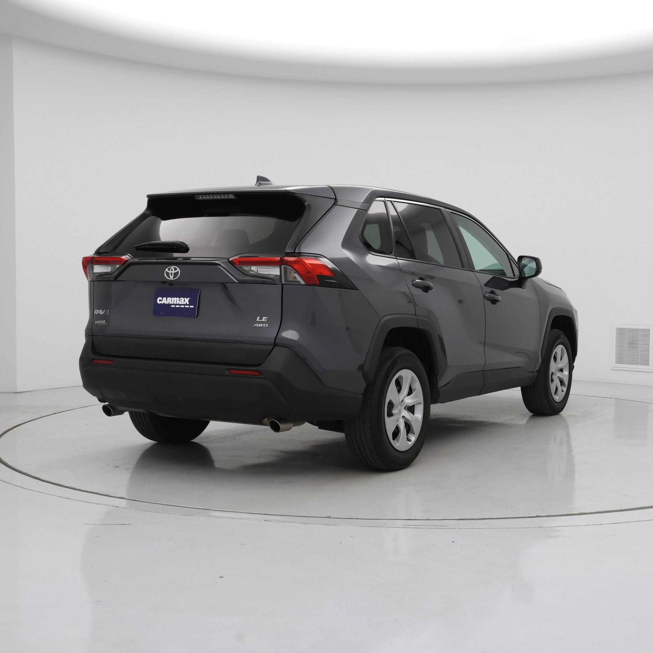 Thumbnail: 2022 Toyota RAV4 - 8