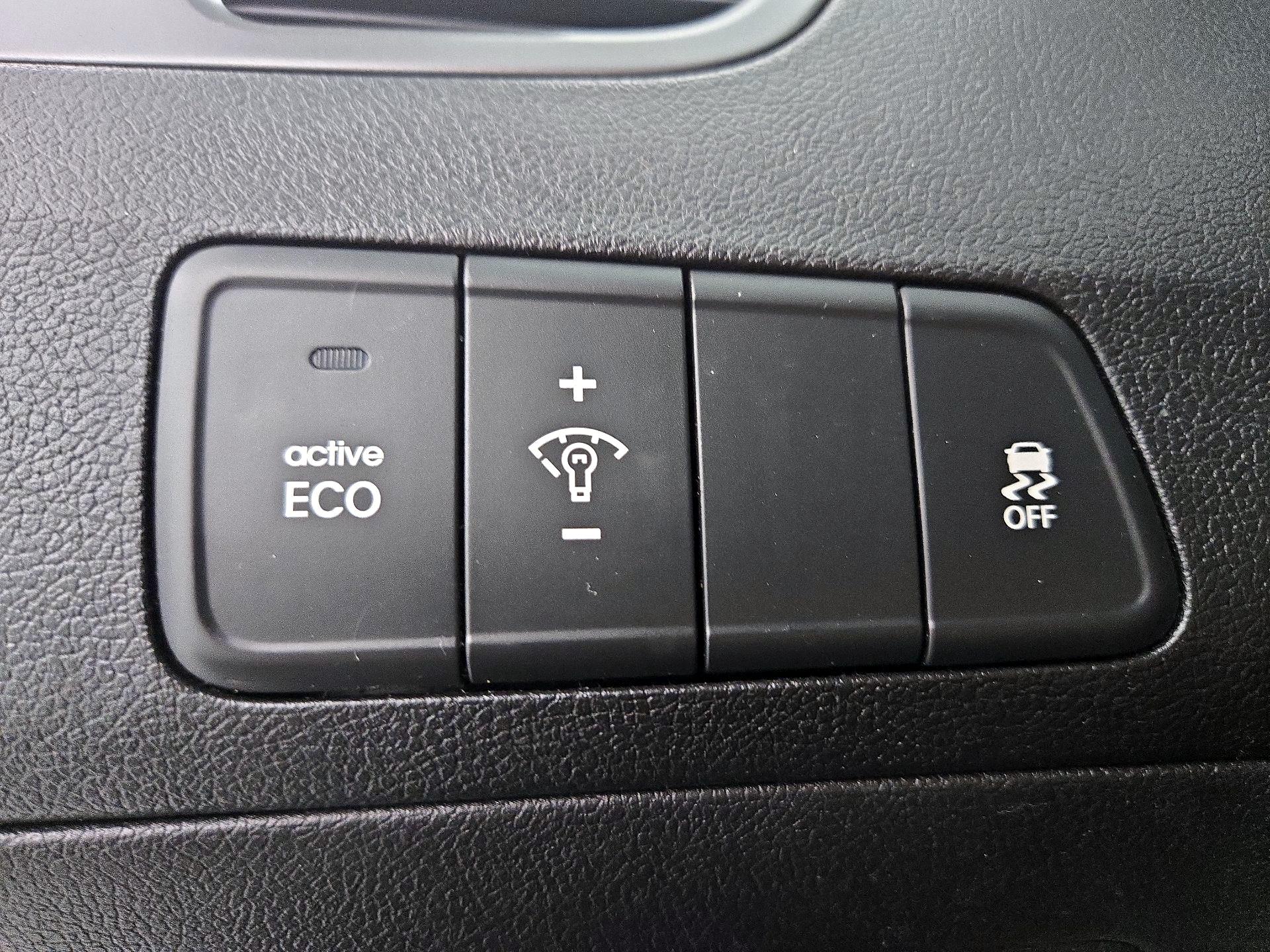 Thumbnail: 2014 Hyundai Elantra - 13
