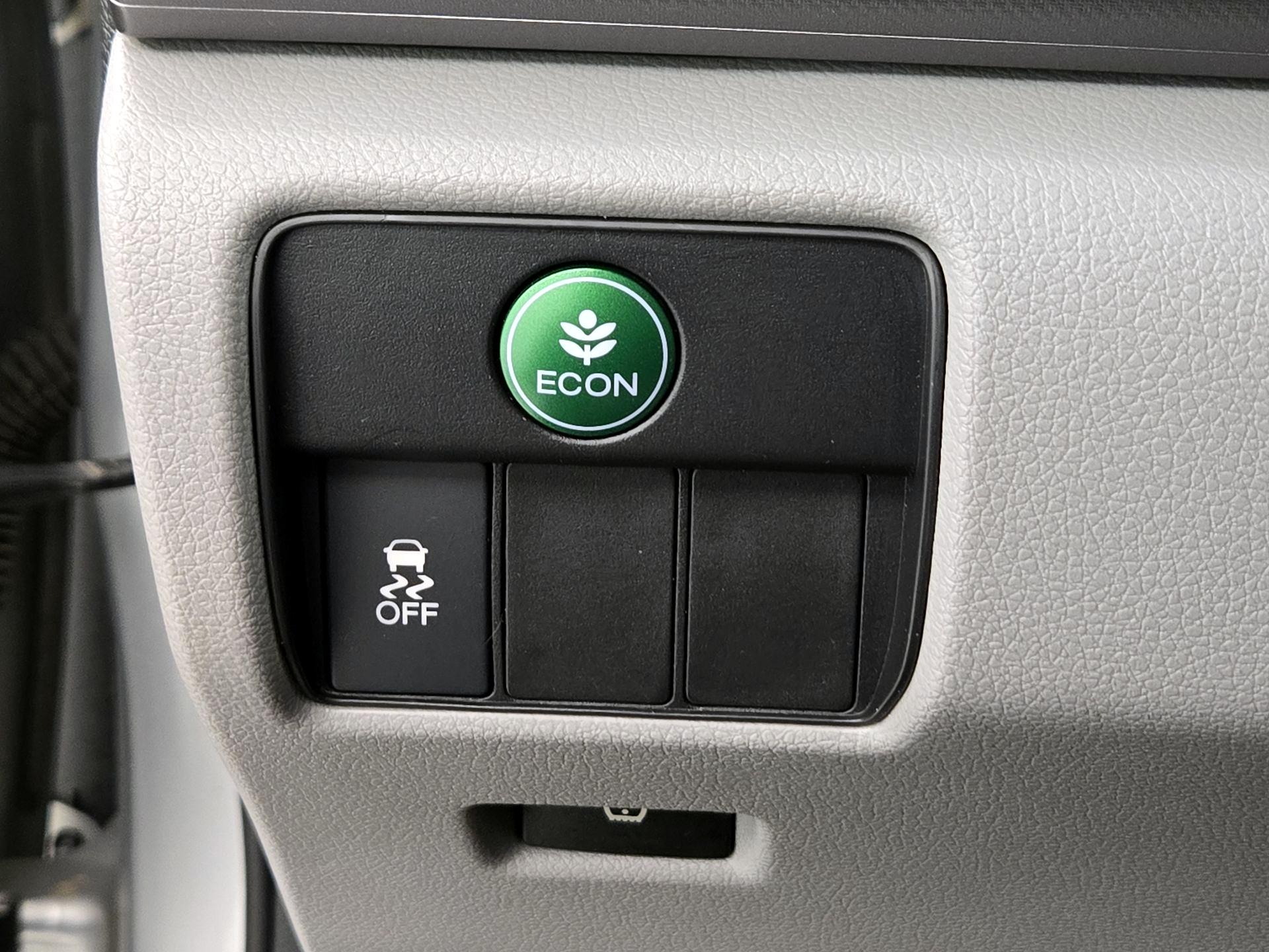 Thumbnail: 2013 Honda Accord - 13