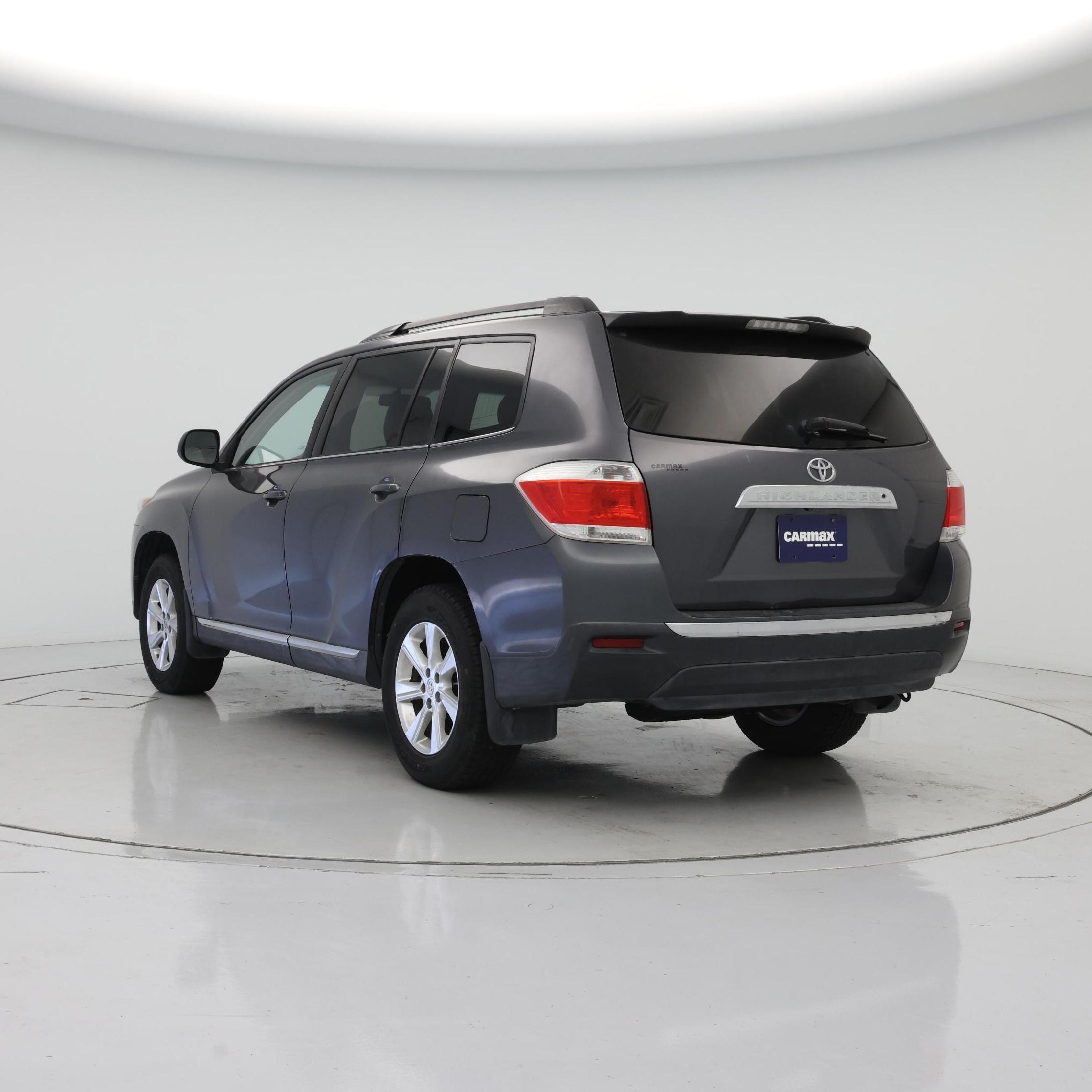 Thumbnail: 2013 Toyota Highlander - 2