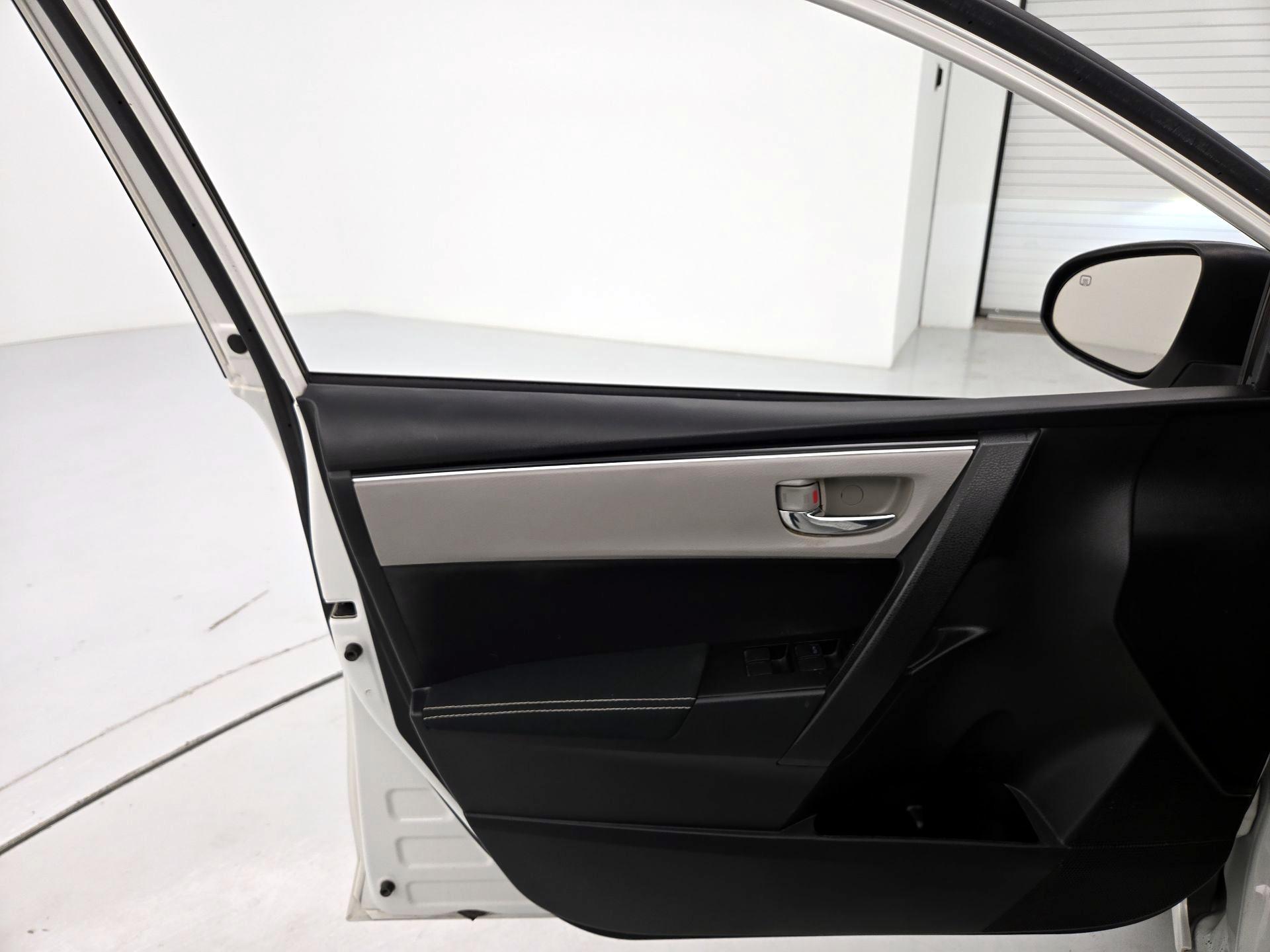 Thumbnail: 2019 Toyota Corolla - 12
