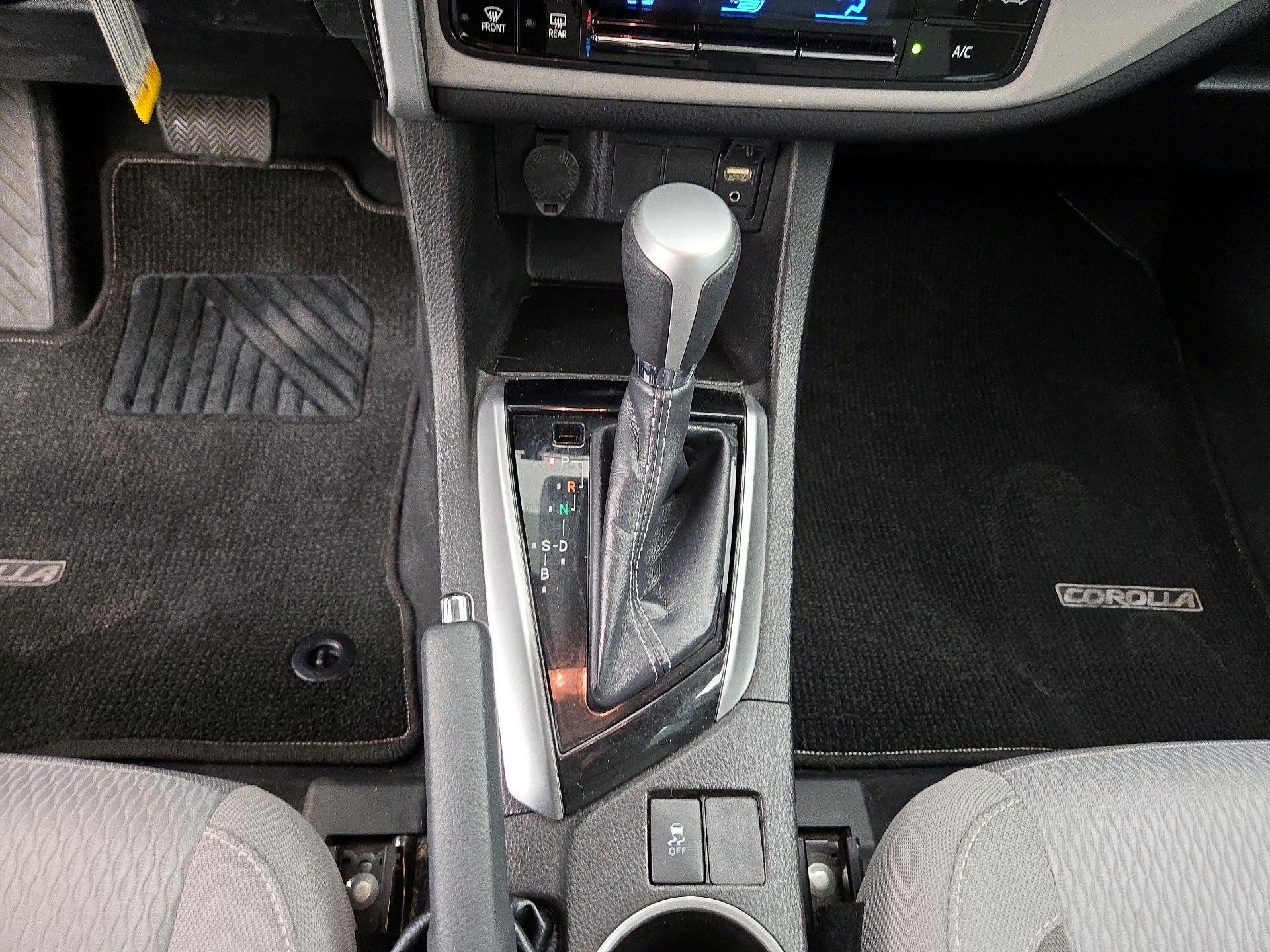 Thumbnail: 2019 Toyota Corolla - 17