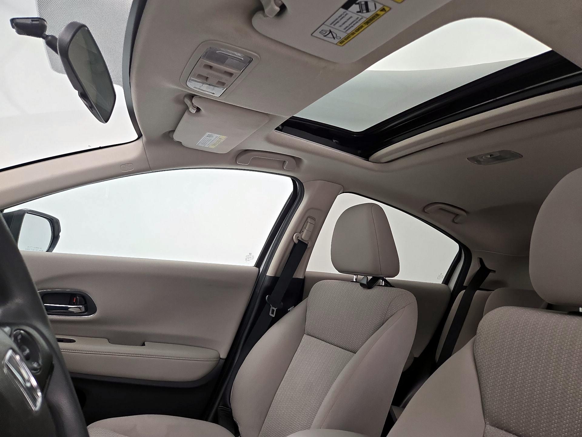 Thumbnail: 2017 Honda HR-V - 19