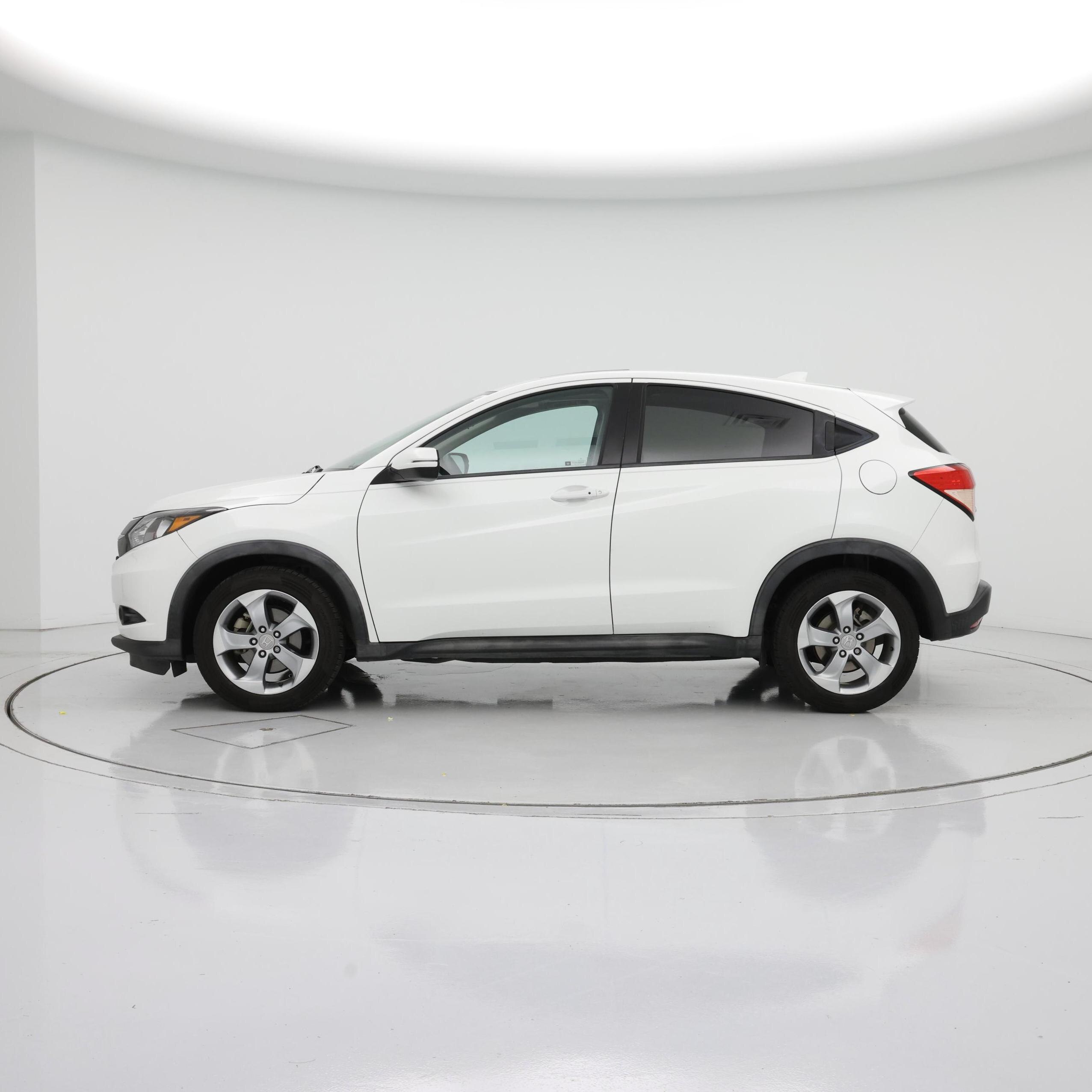 Thumbnail: 2017 Honda HR-V - 3