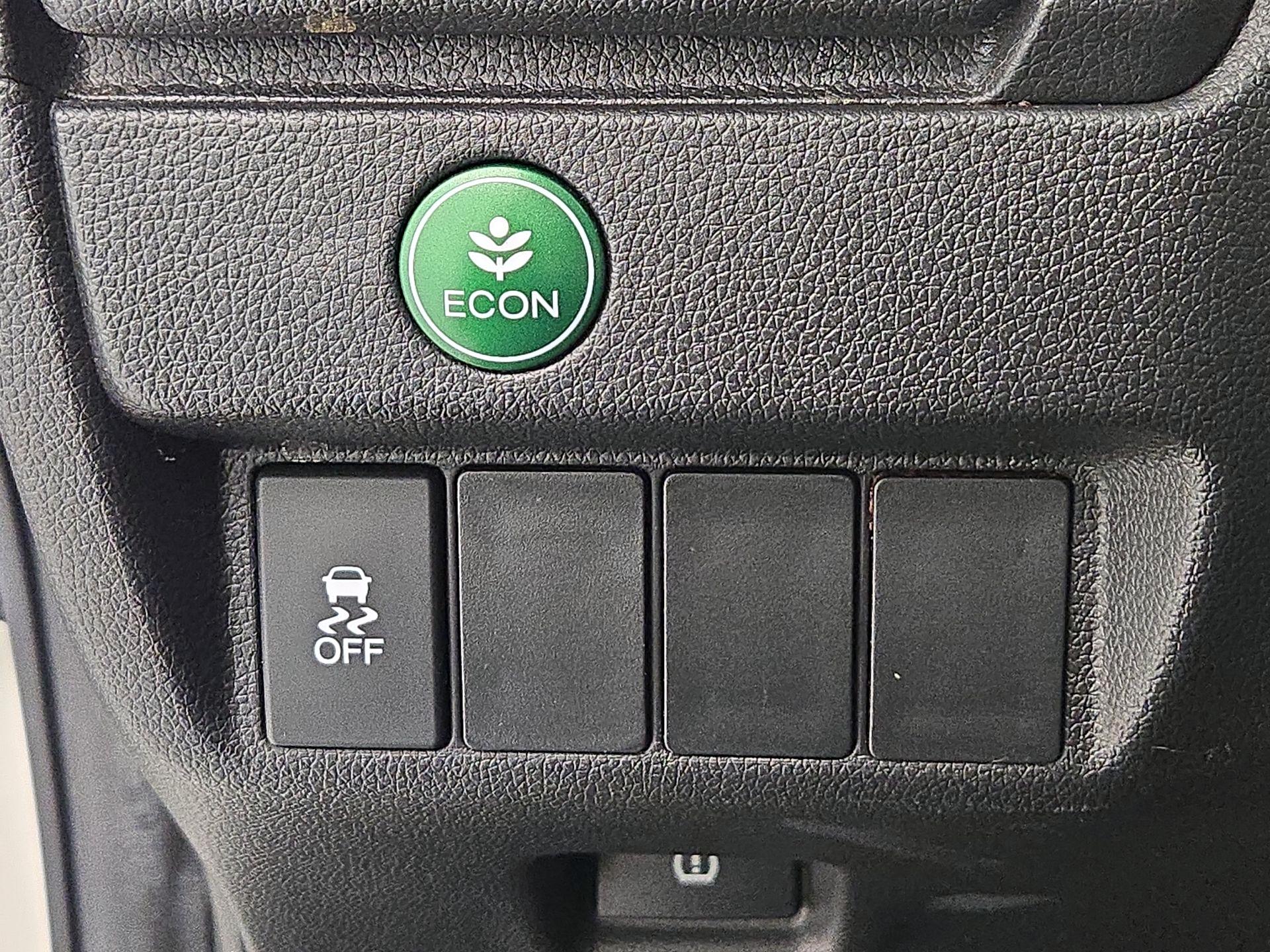Thumbnail: 2016 Honda Fit - 13