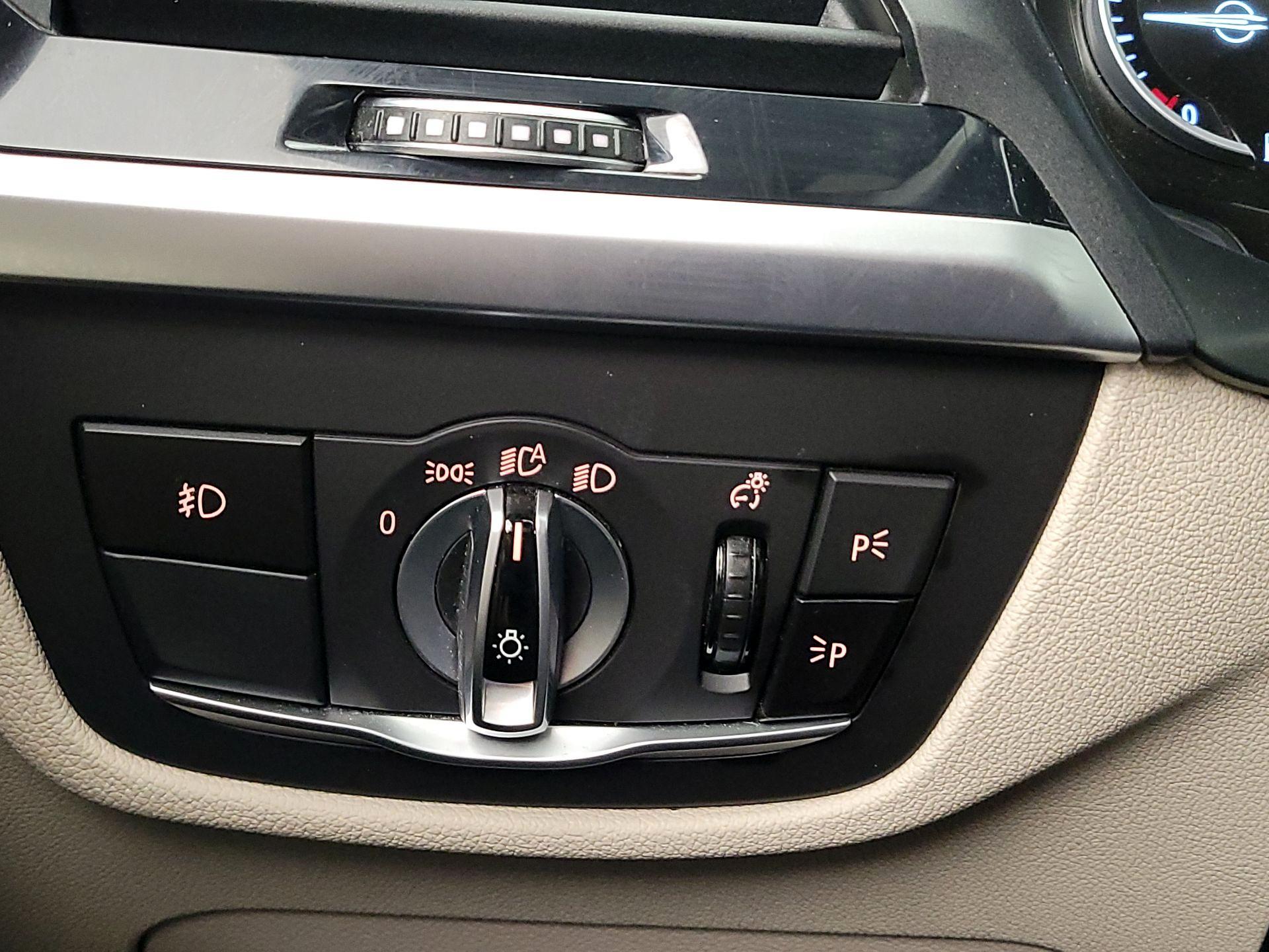 Thumbnail: 2019 BMW X3 - 13