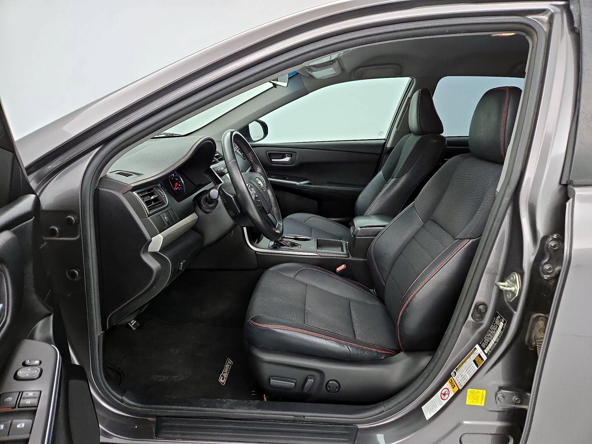 Thumbnail: 2017 Toyota Camry - 11