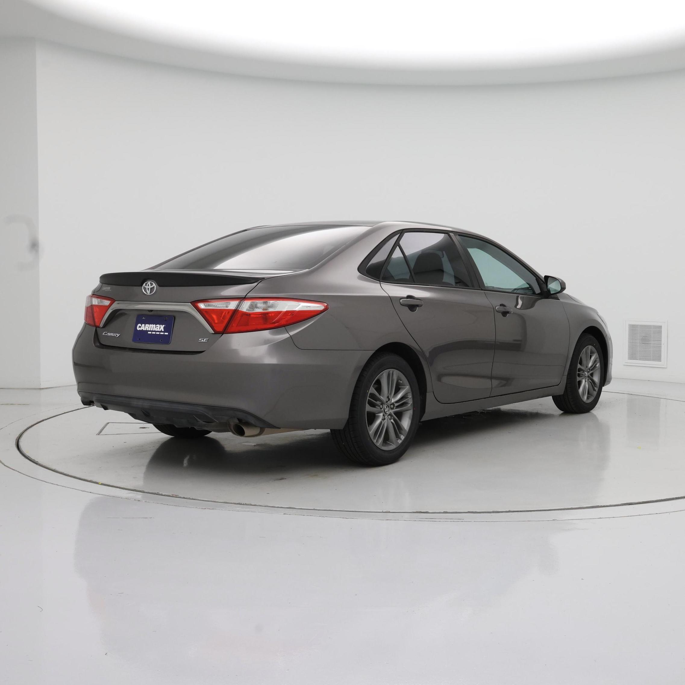 Thumbnail: 2017 Toyota Camry - 8