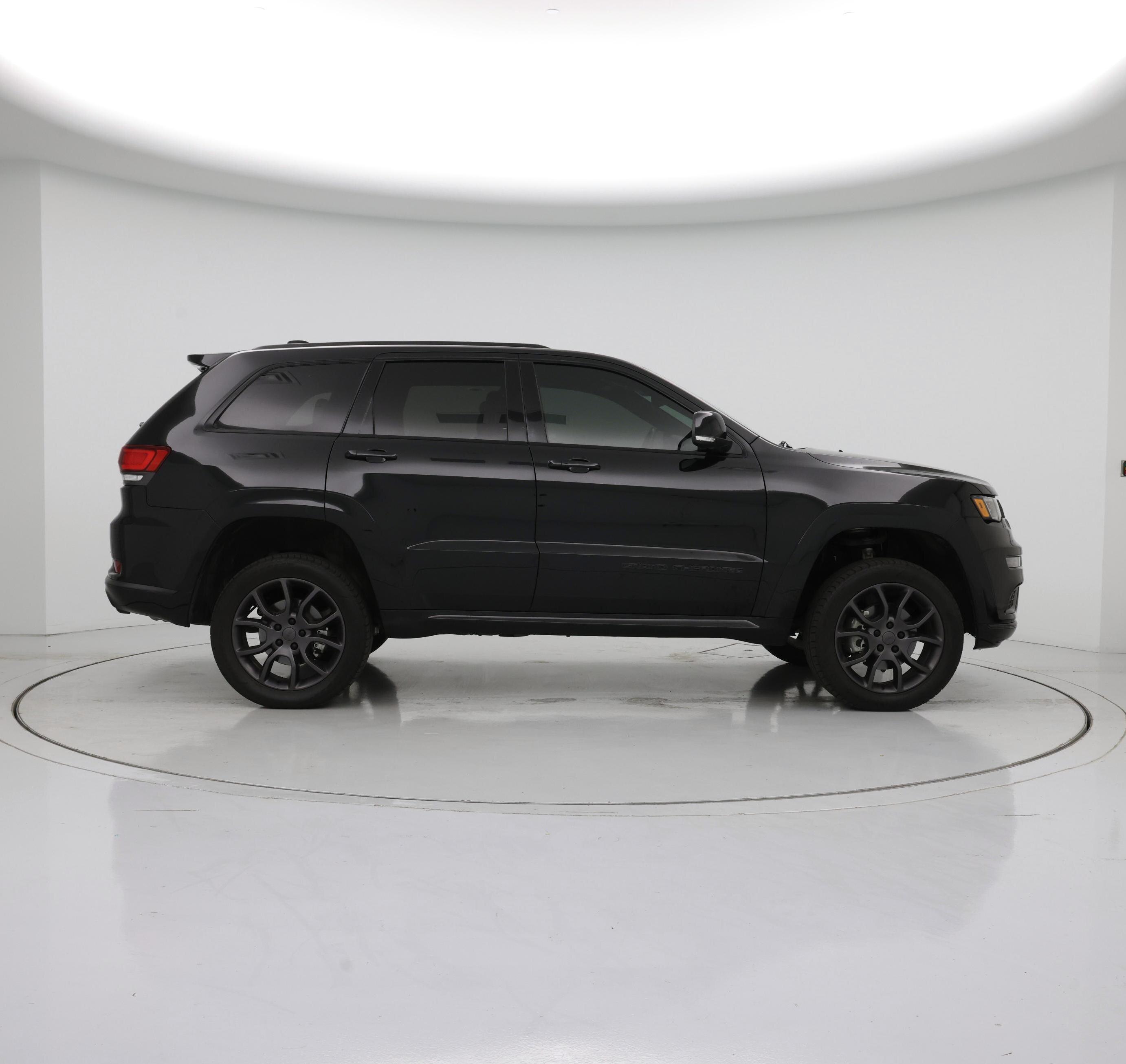 Thumbnail: 2020 Jeep Grand Cherokee - 7