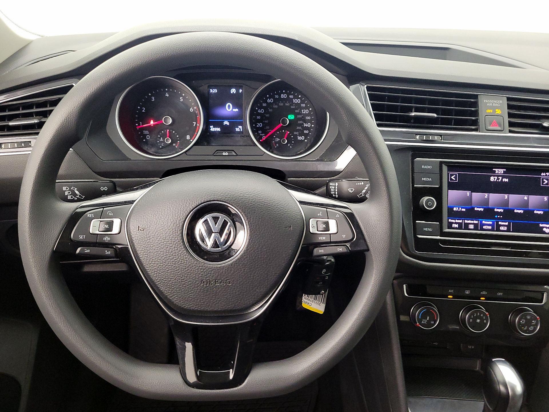 Thumbnail: 2020 Volkswagen Tiguan - 10