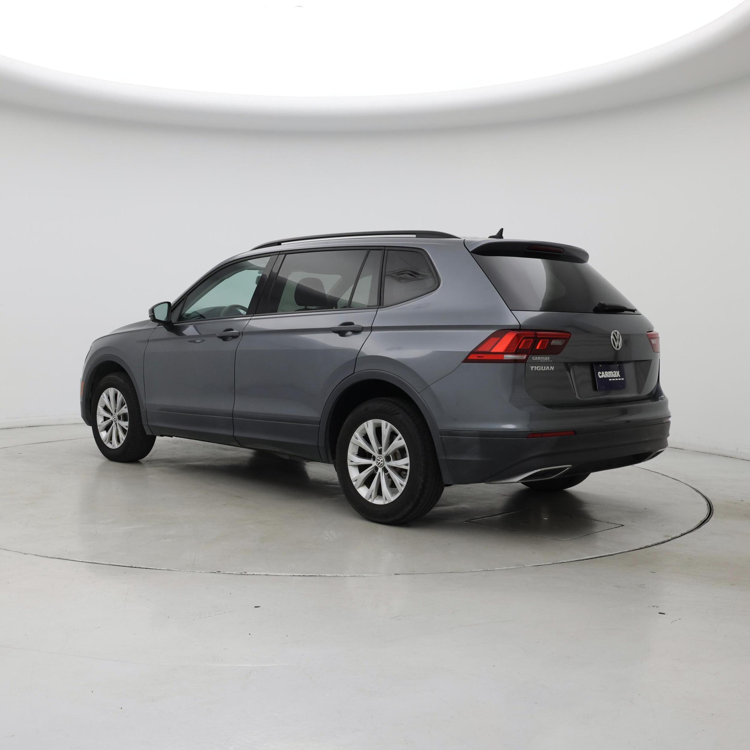 Thumbnail: 2020 Volkswagen Tiguan - 2