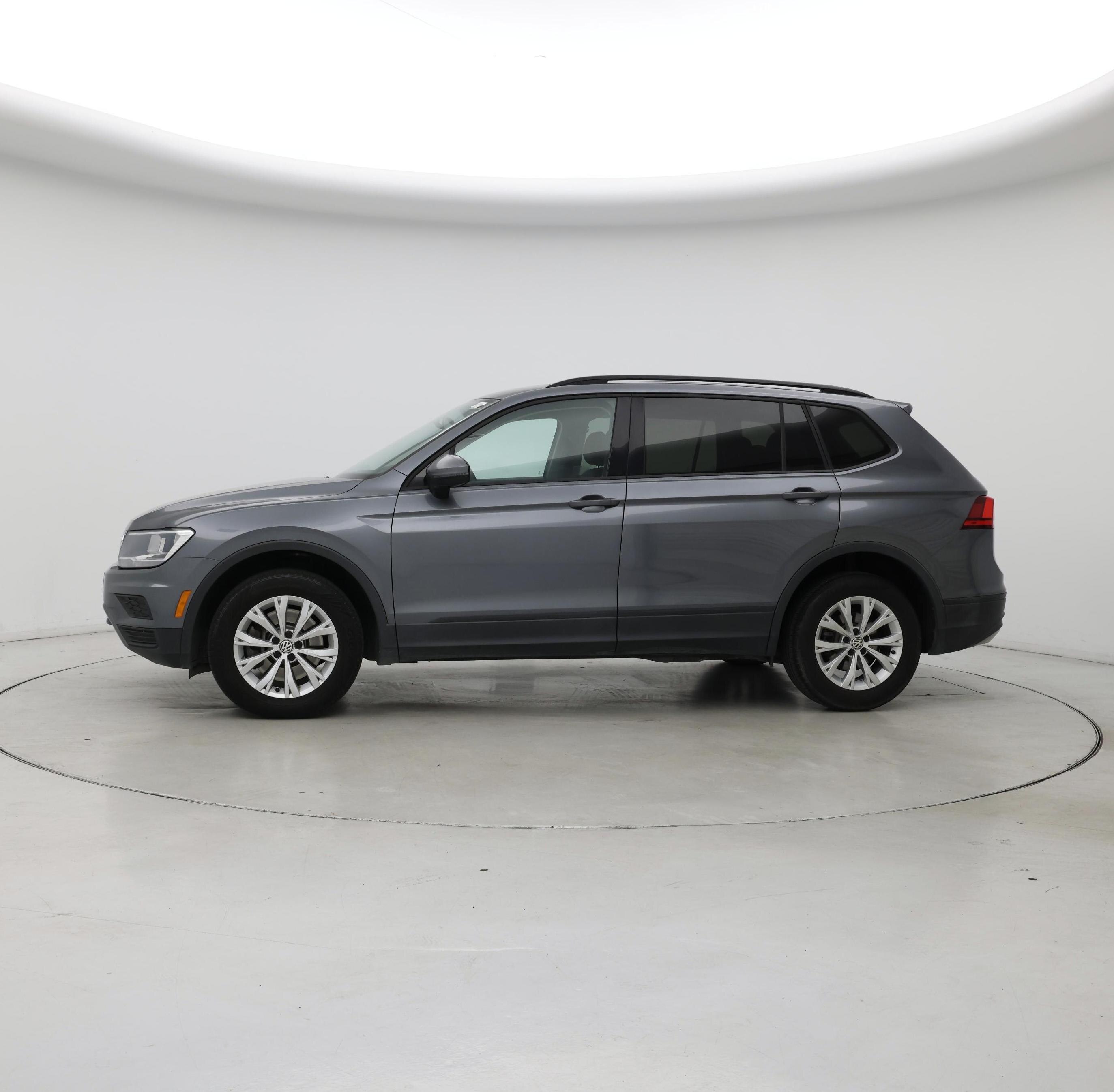 Thumbnail: 2020 Volkswagen Tiguan - 3