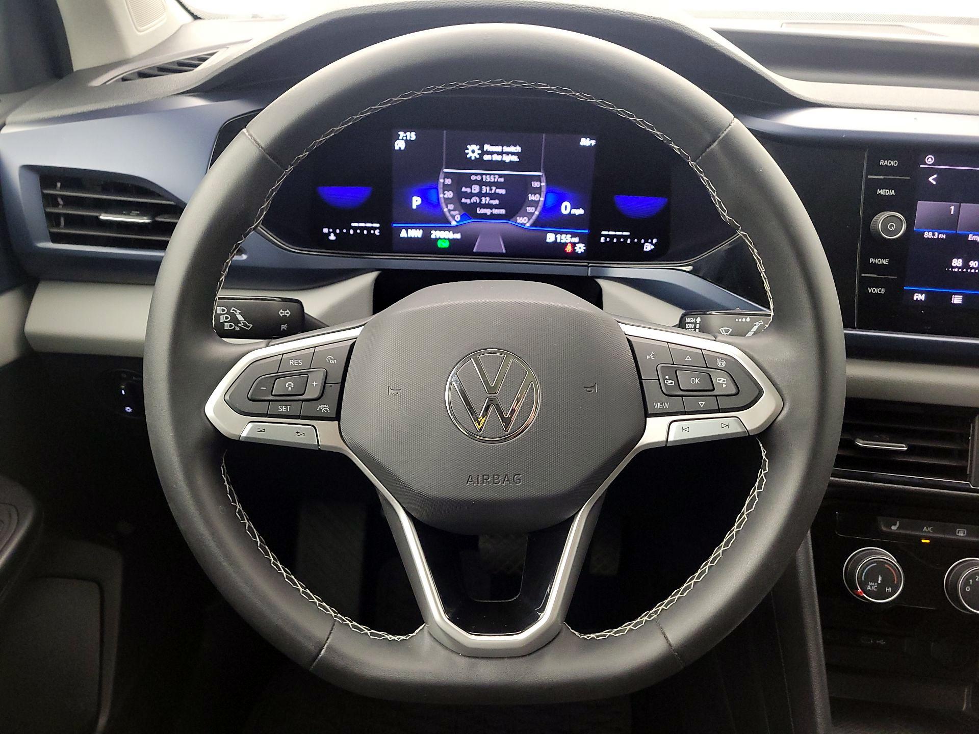 Thumbnail: 2023 Volkswagen Taos - 10