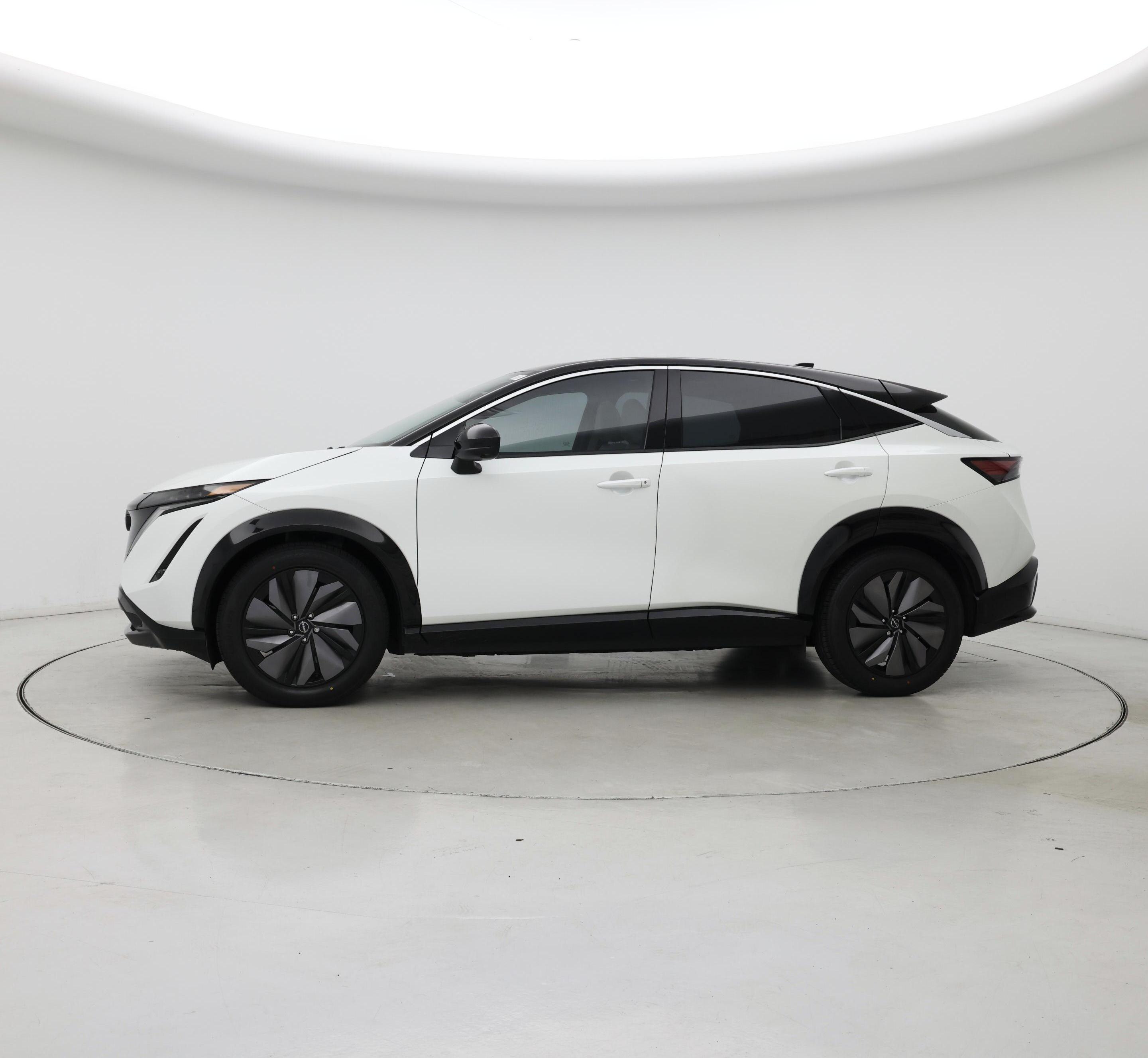 Thumbnail: 2023 Nissan Ariya - 3