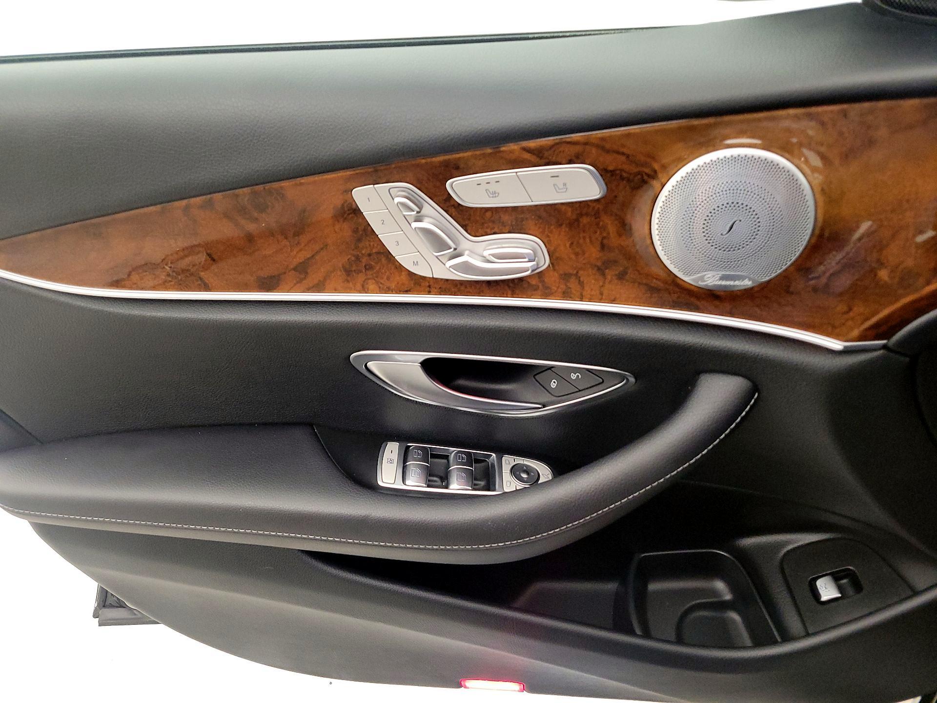 Thumbnail: 2019 Mercedes-Benz E-Class - 12