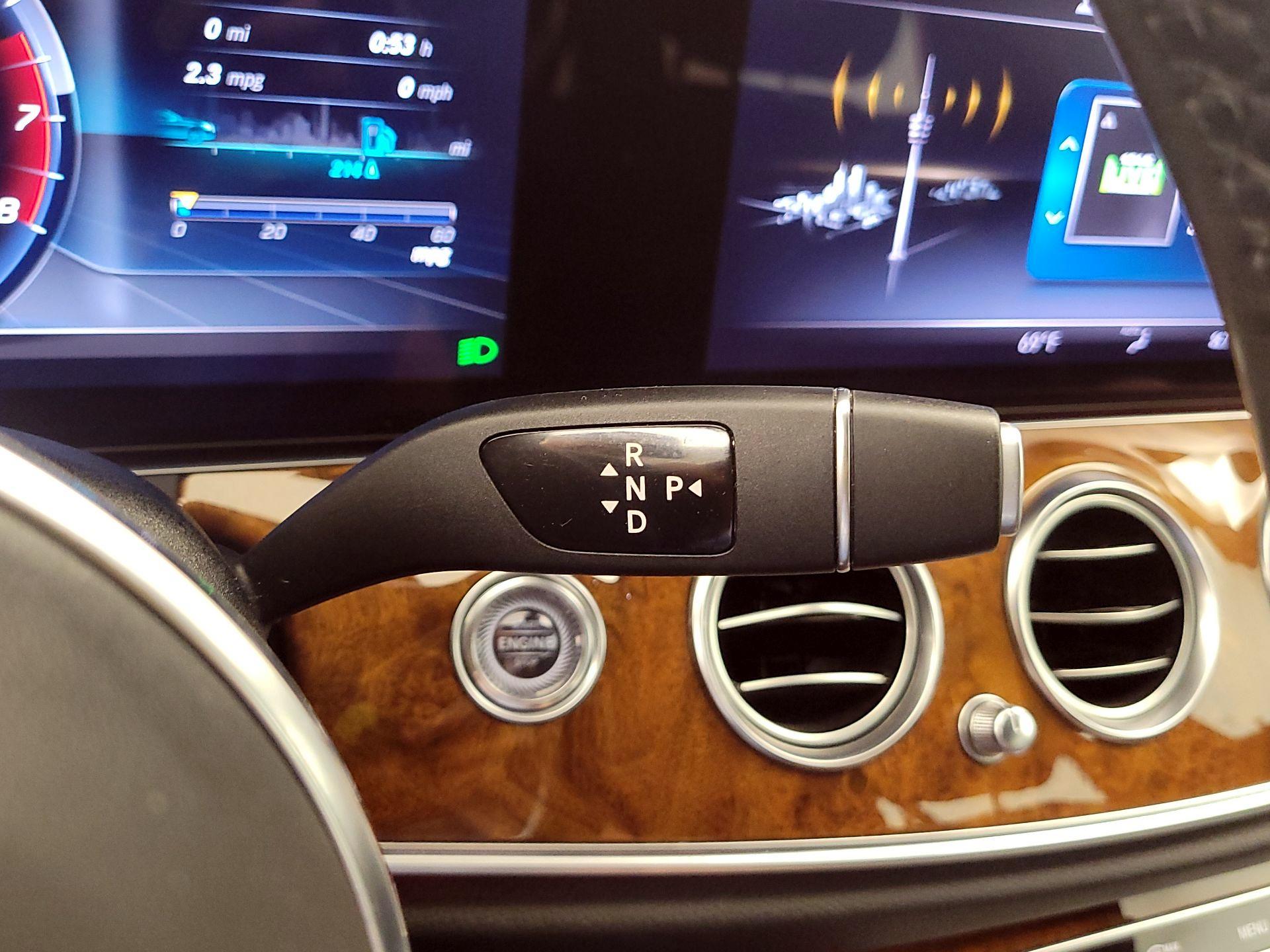 Thumbnail: 2019 Mercedes-Benz E-Class - 18