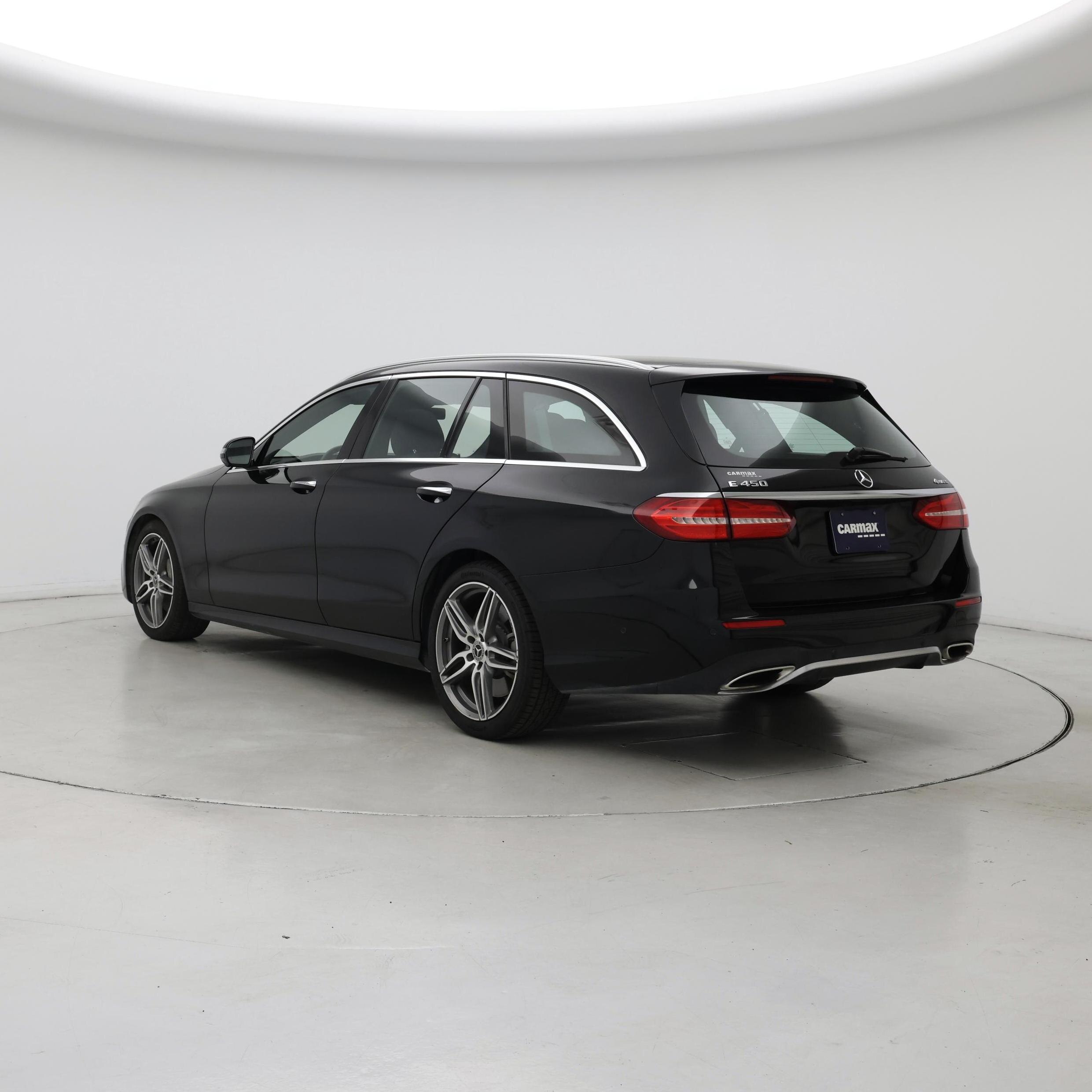 Thumbnail: 2019 Mercedes-Benz E-Class - 2