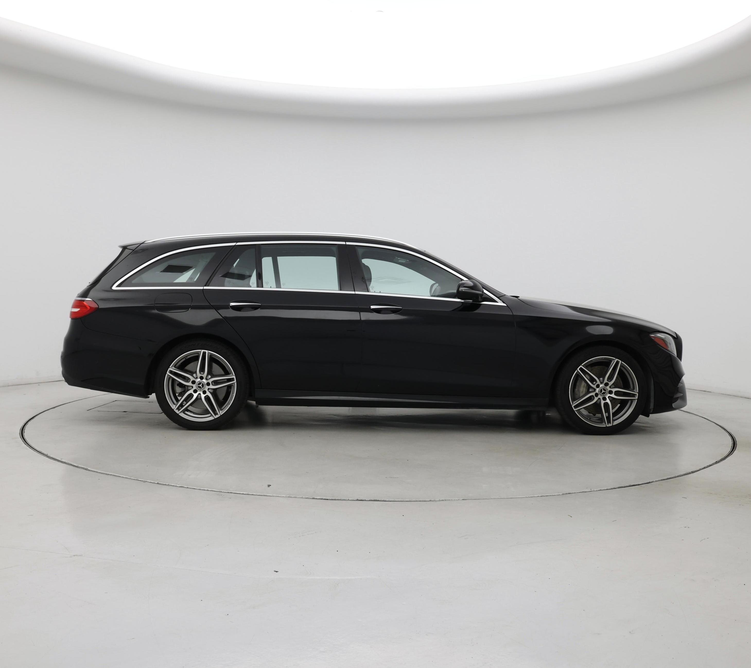 Thumbnail: 2019 Mercedes-Benz E-Class - 7