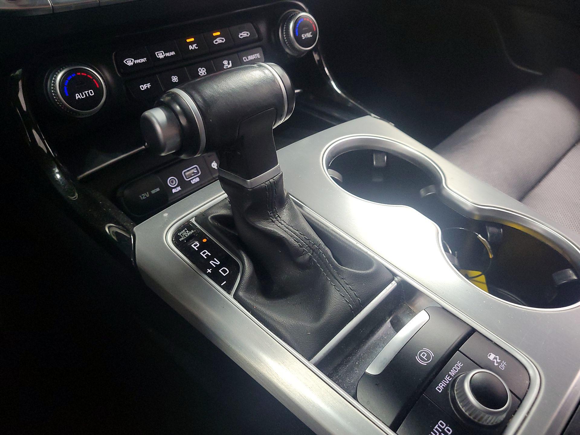 Thumbnail: 2020 Kia Stinger - 17