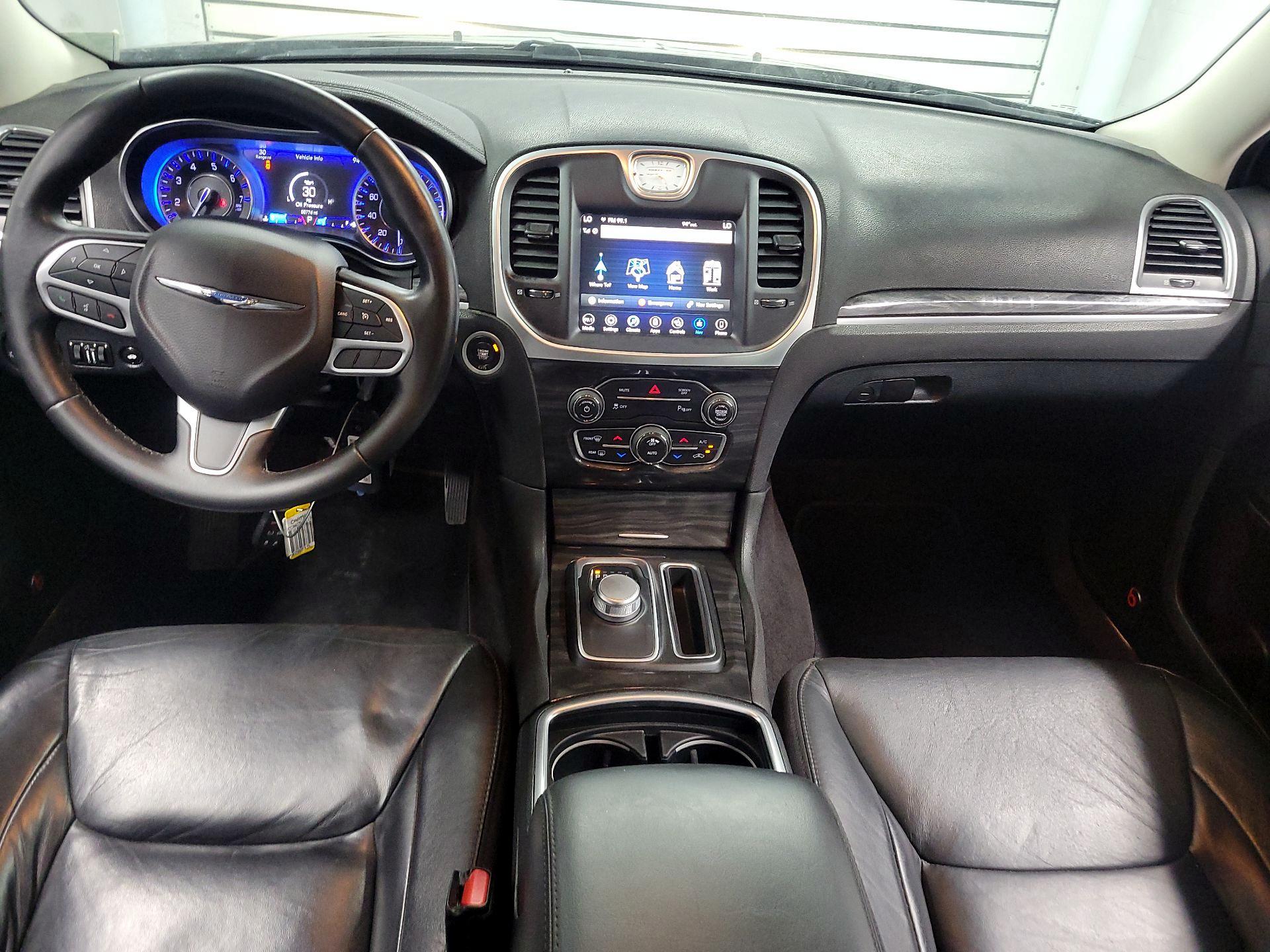 Thumbnail: 2018 Chrysler 300 - 9