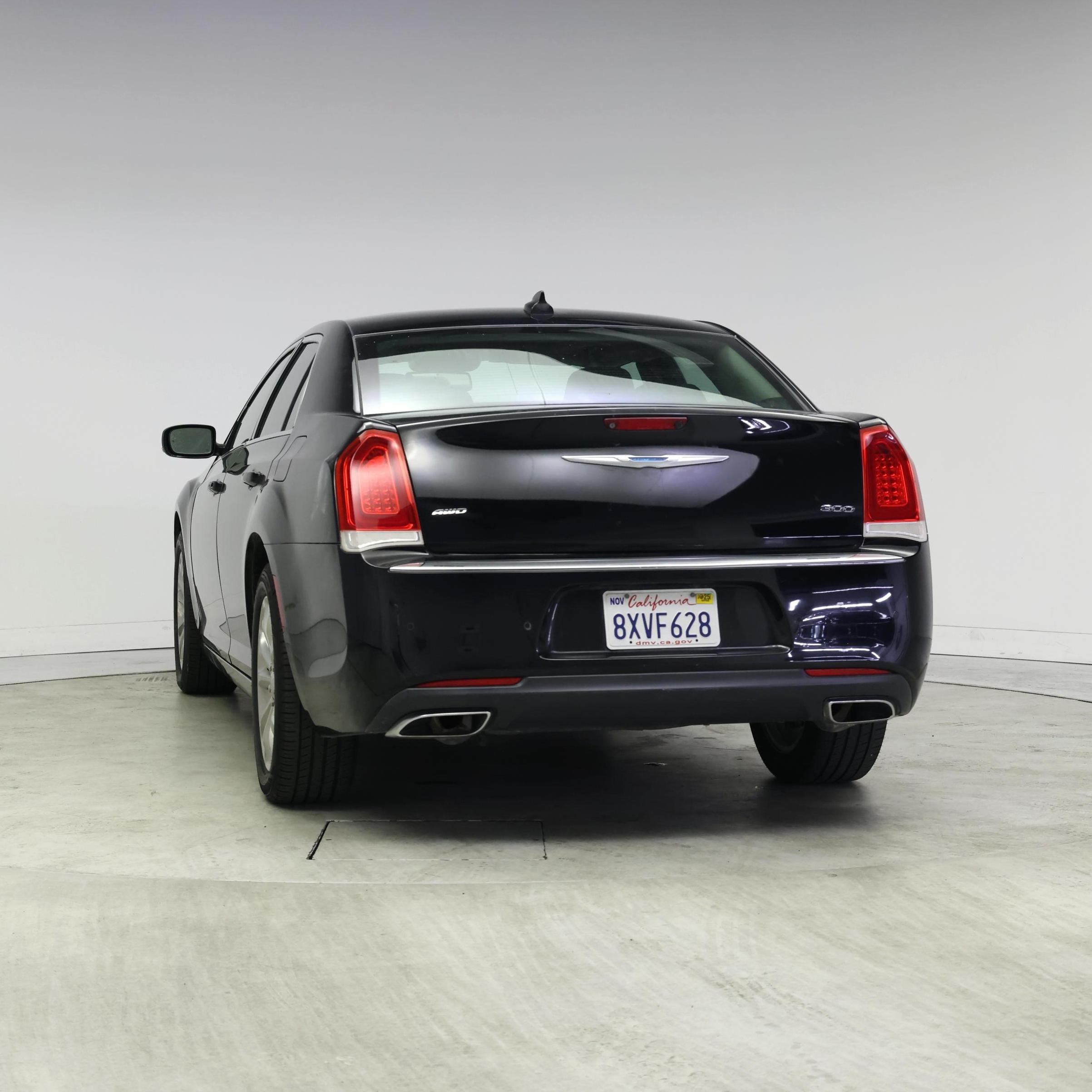Thumbnail: 2018 Chrysler 300 - 6