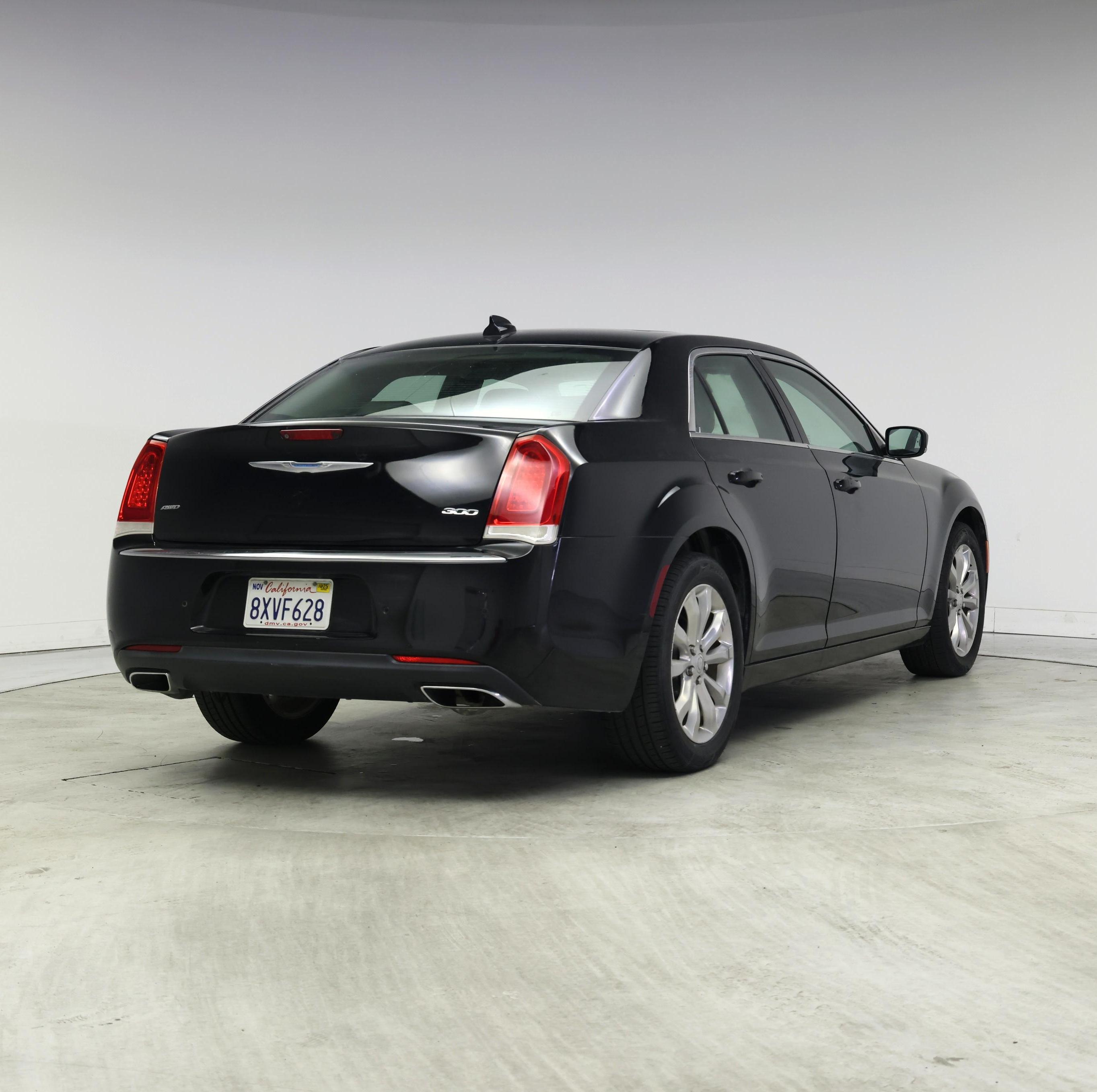 Thumbnail: 2018 Chrysler 300 - 8