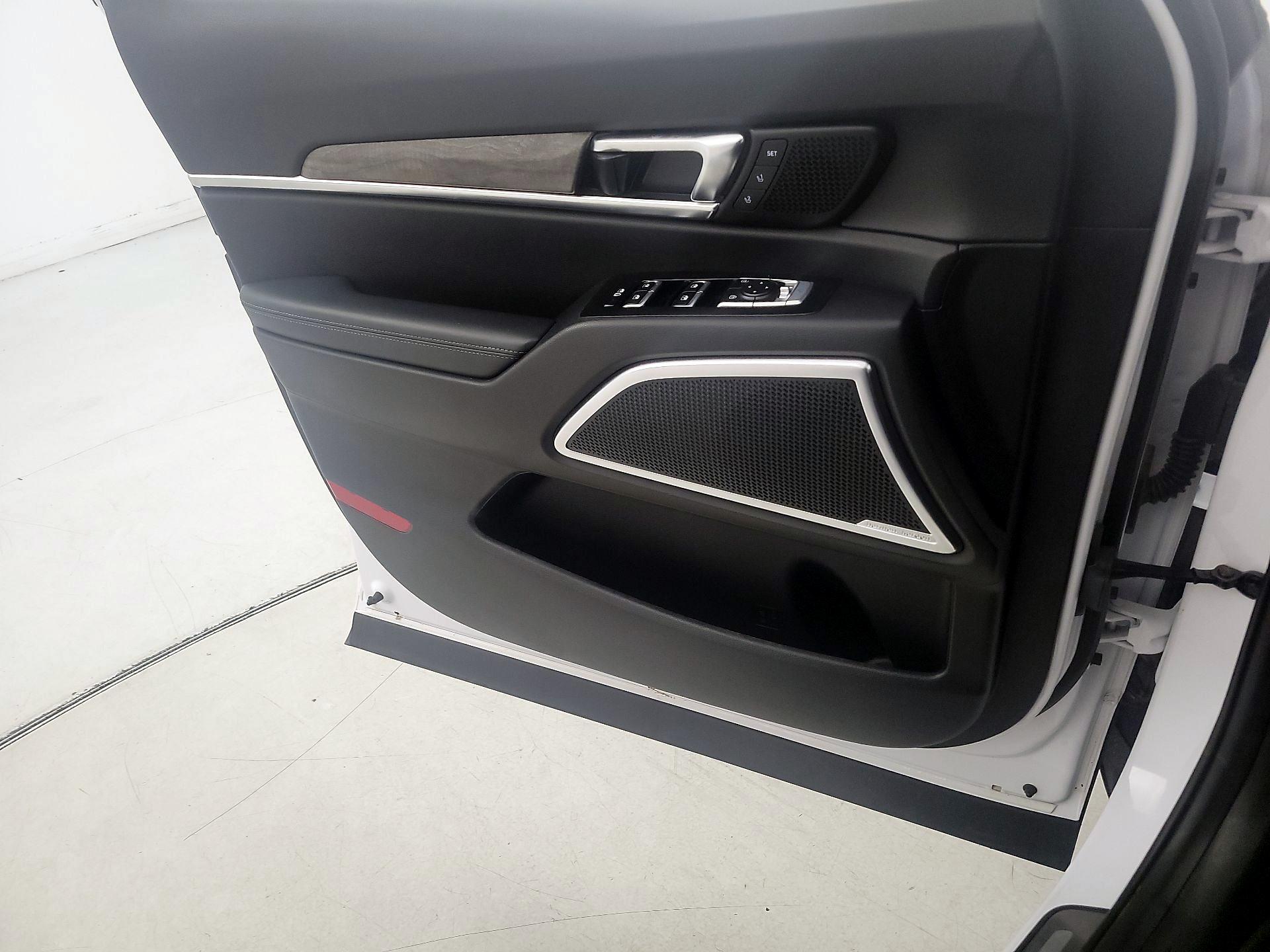 Thumbnail: 2021 Kia Telluride - 12
