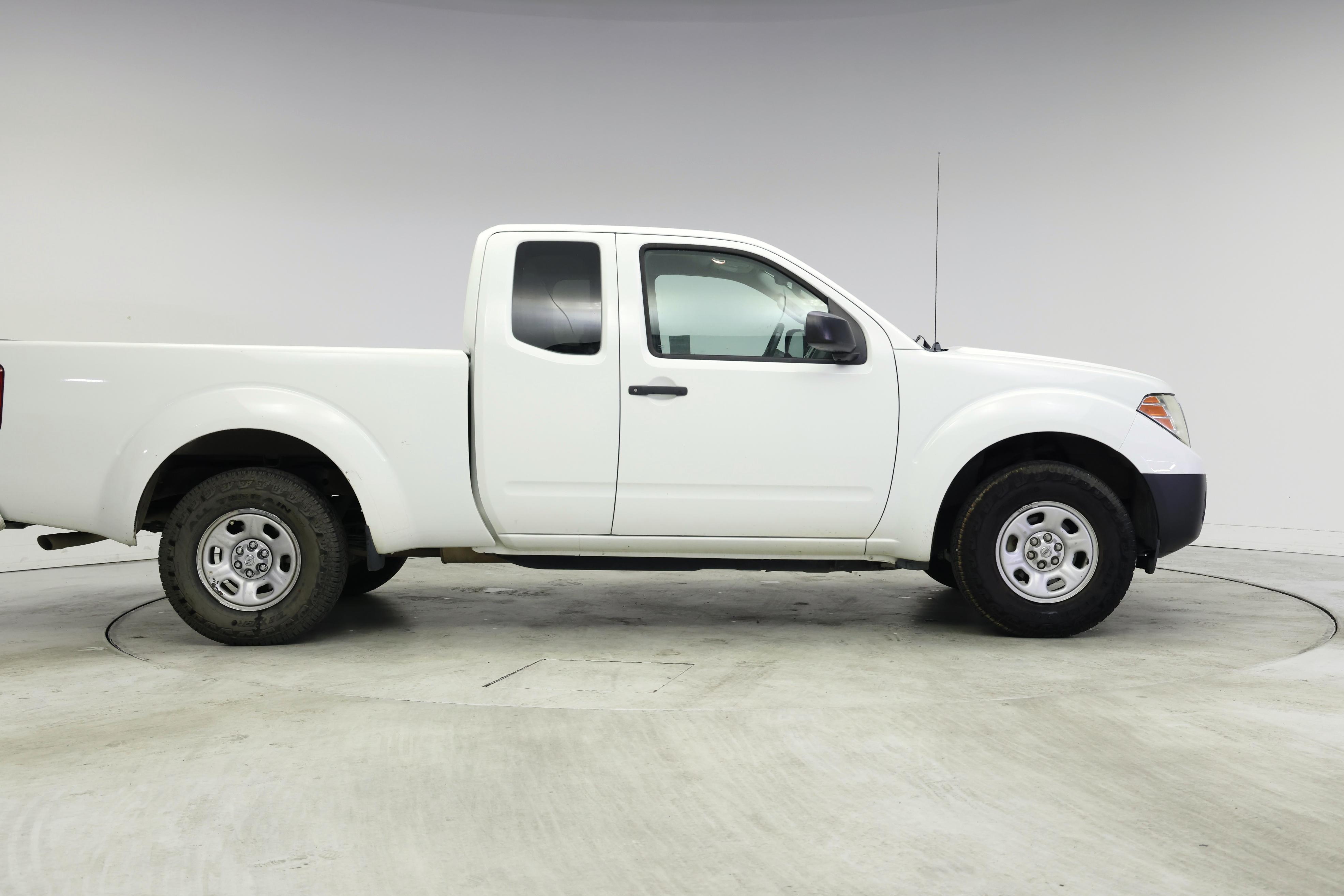 Thumbnail: 2017 Nissan Frontier - 7