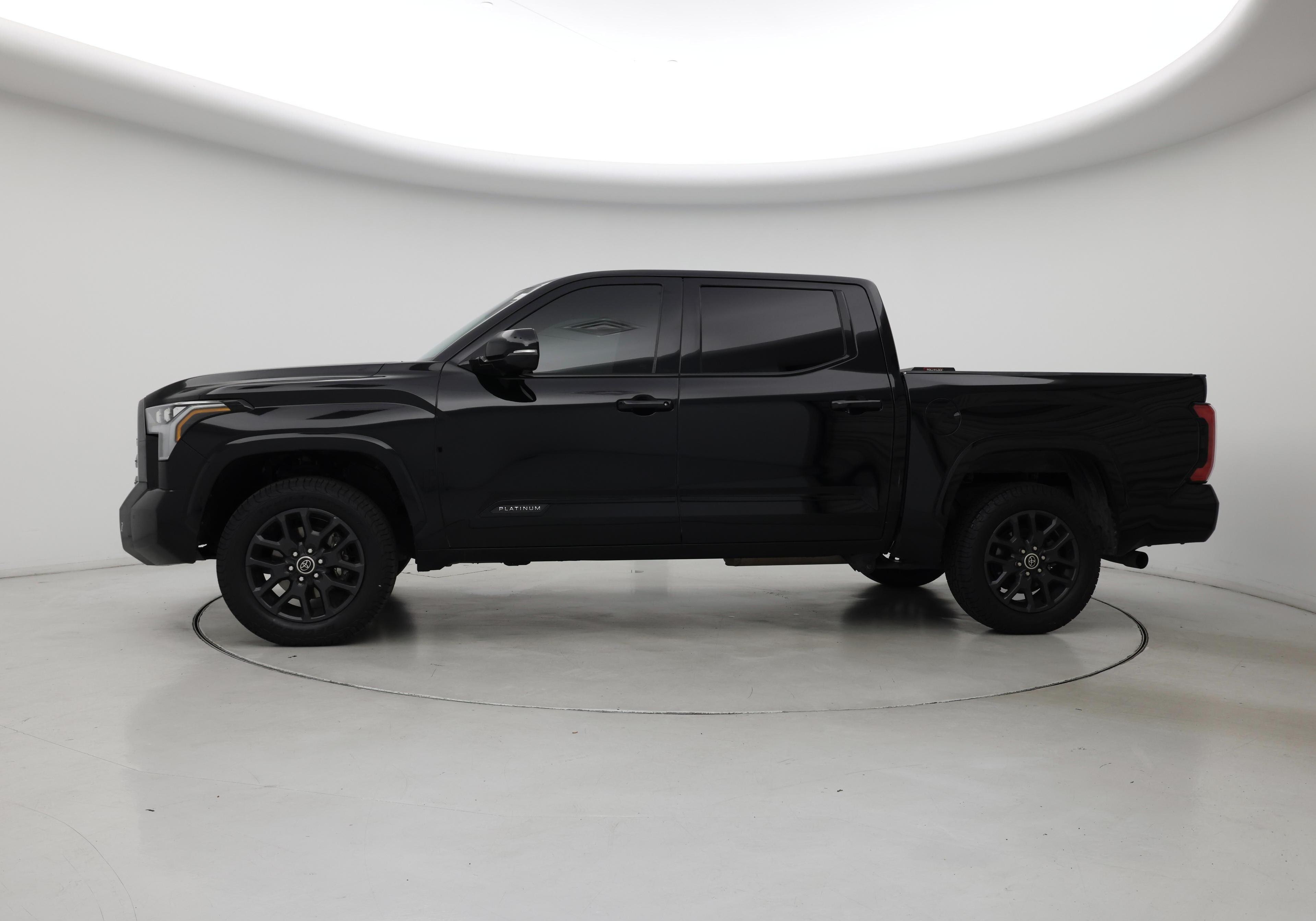 Thumbnail: 2022 Toyota Tundra - 3