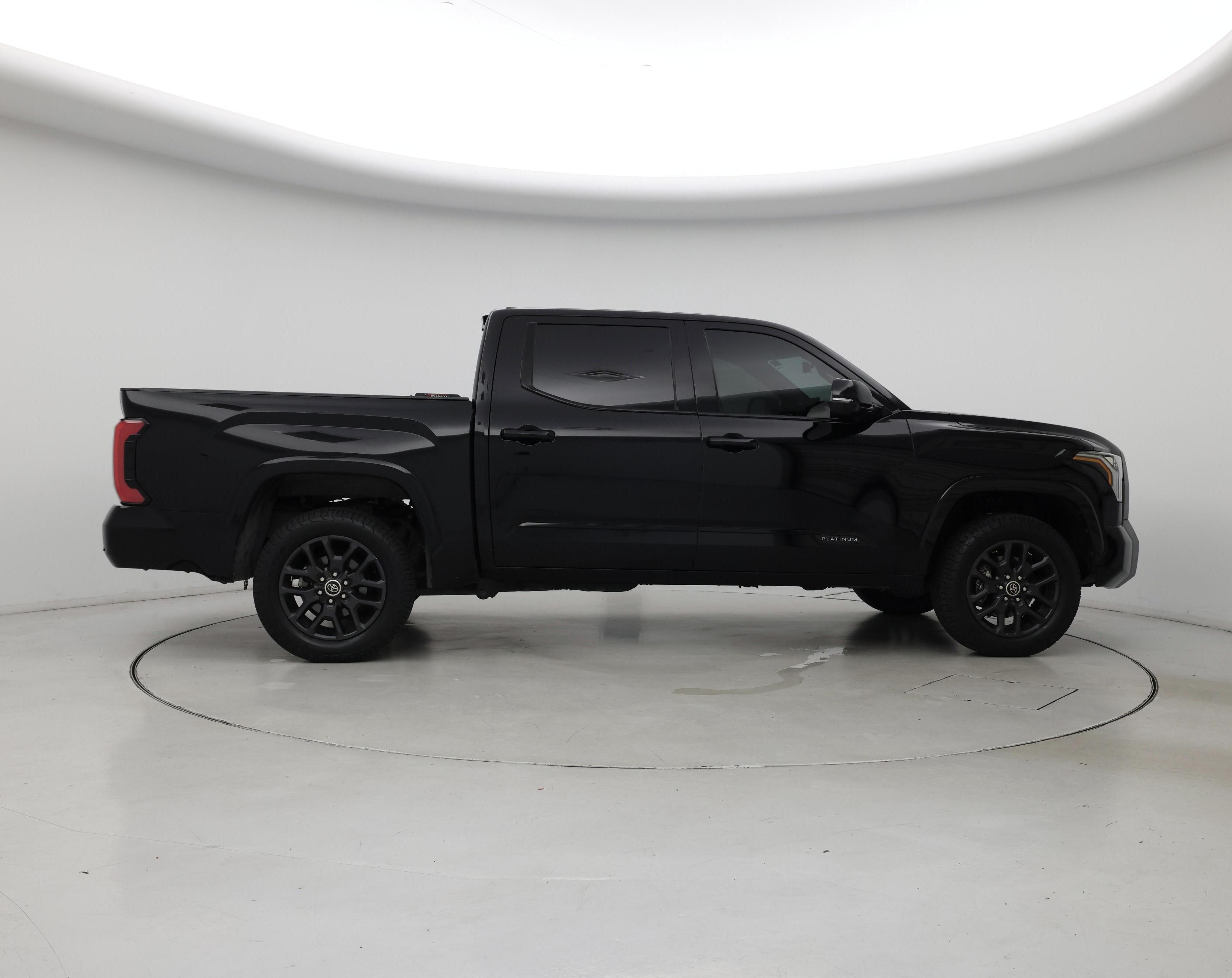 Thumbnail: 2022 Toyota Tundra - 7