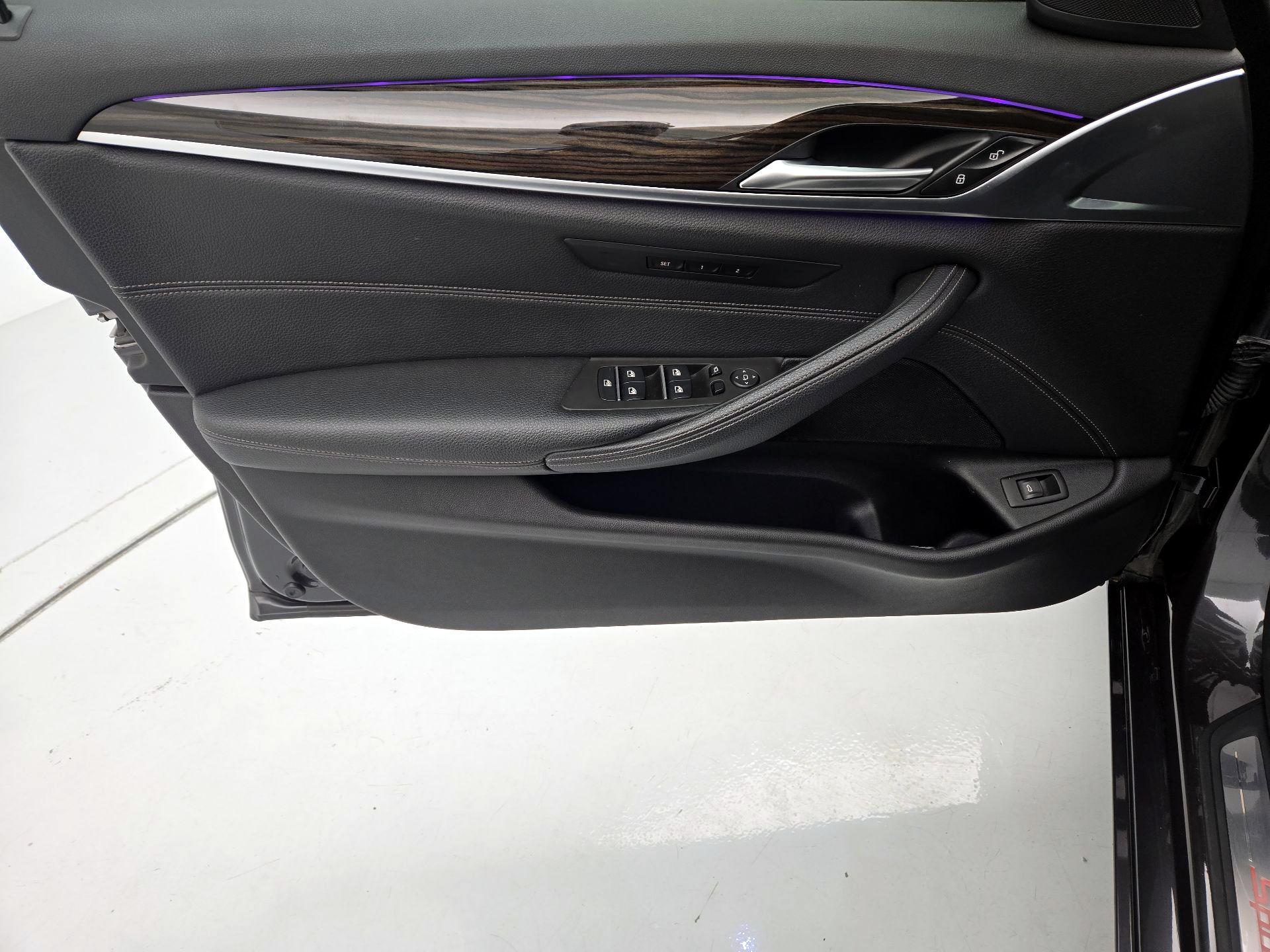 Thumbnail: 2018 BMW 5 Series - 12