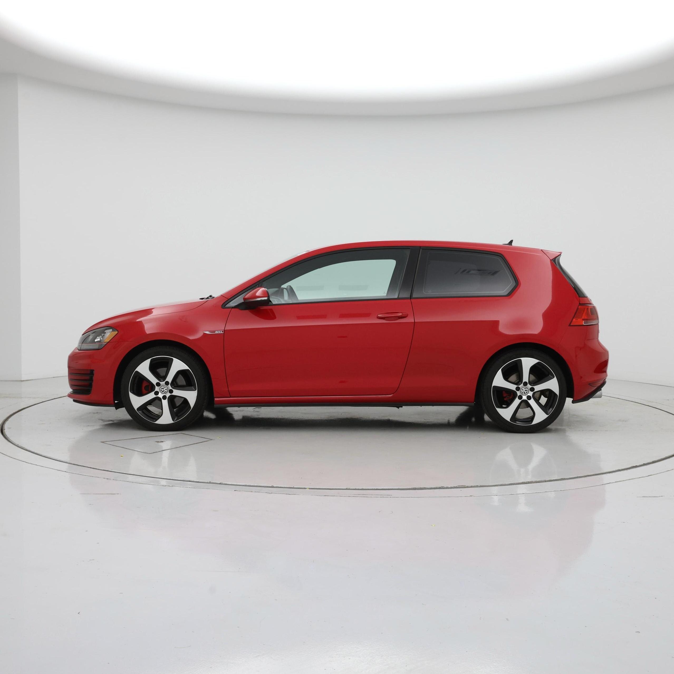 Thumbnail: 2016 Volkswagen Golf - 3