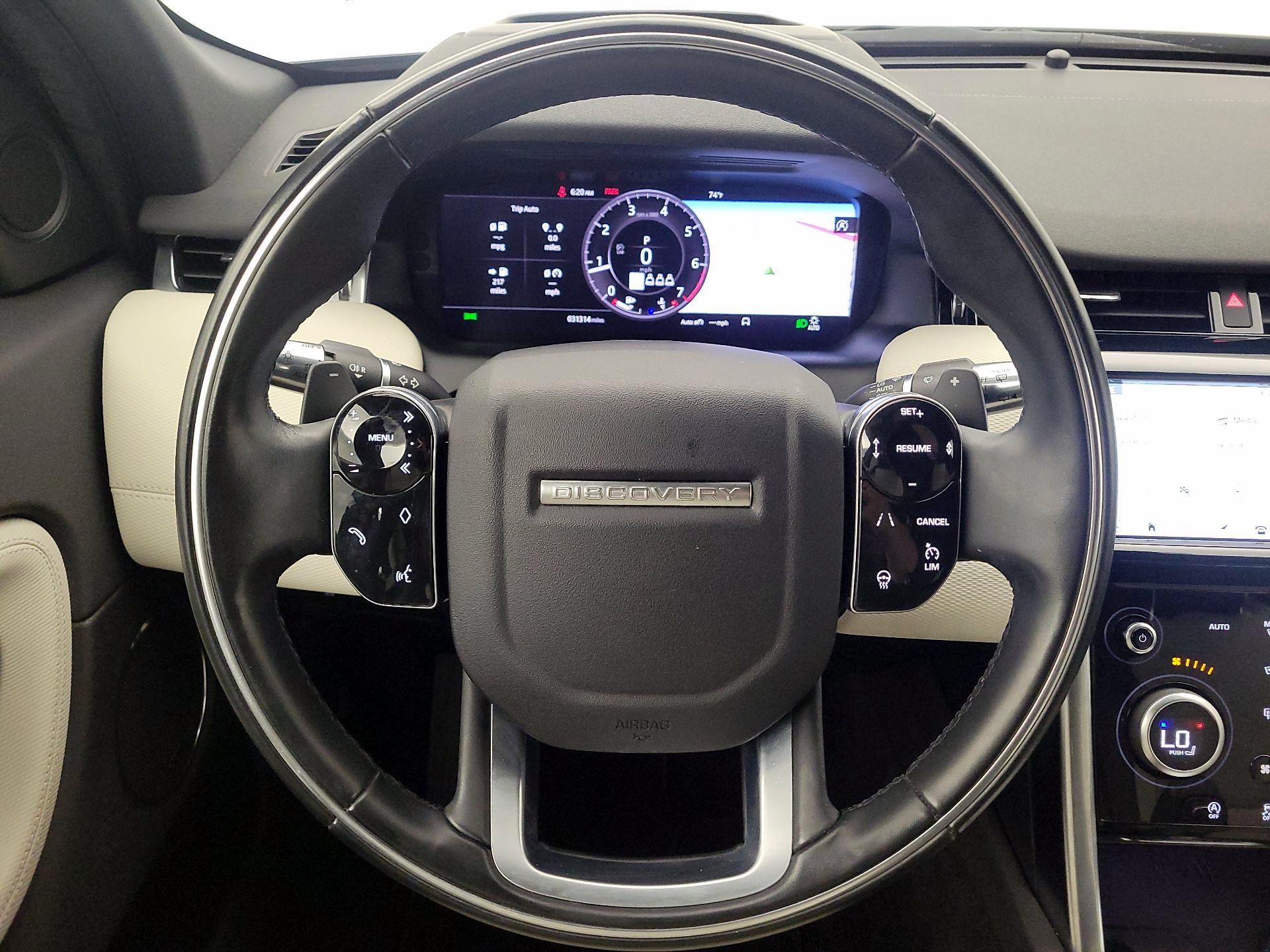 Thumbnail: 2020 Land Rover Discovery Sport - 10