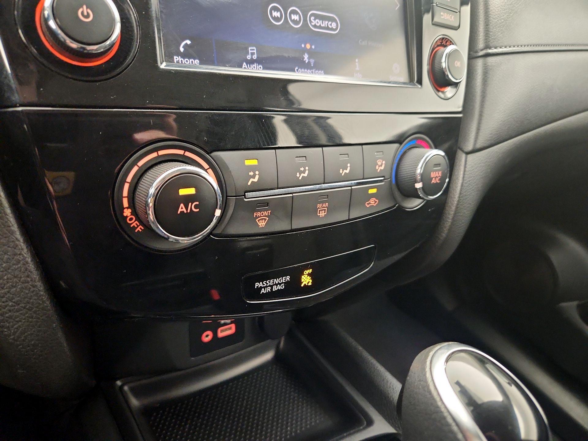Thumbnail: 2019 Nissan Rogue - 16